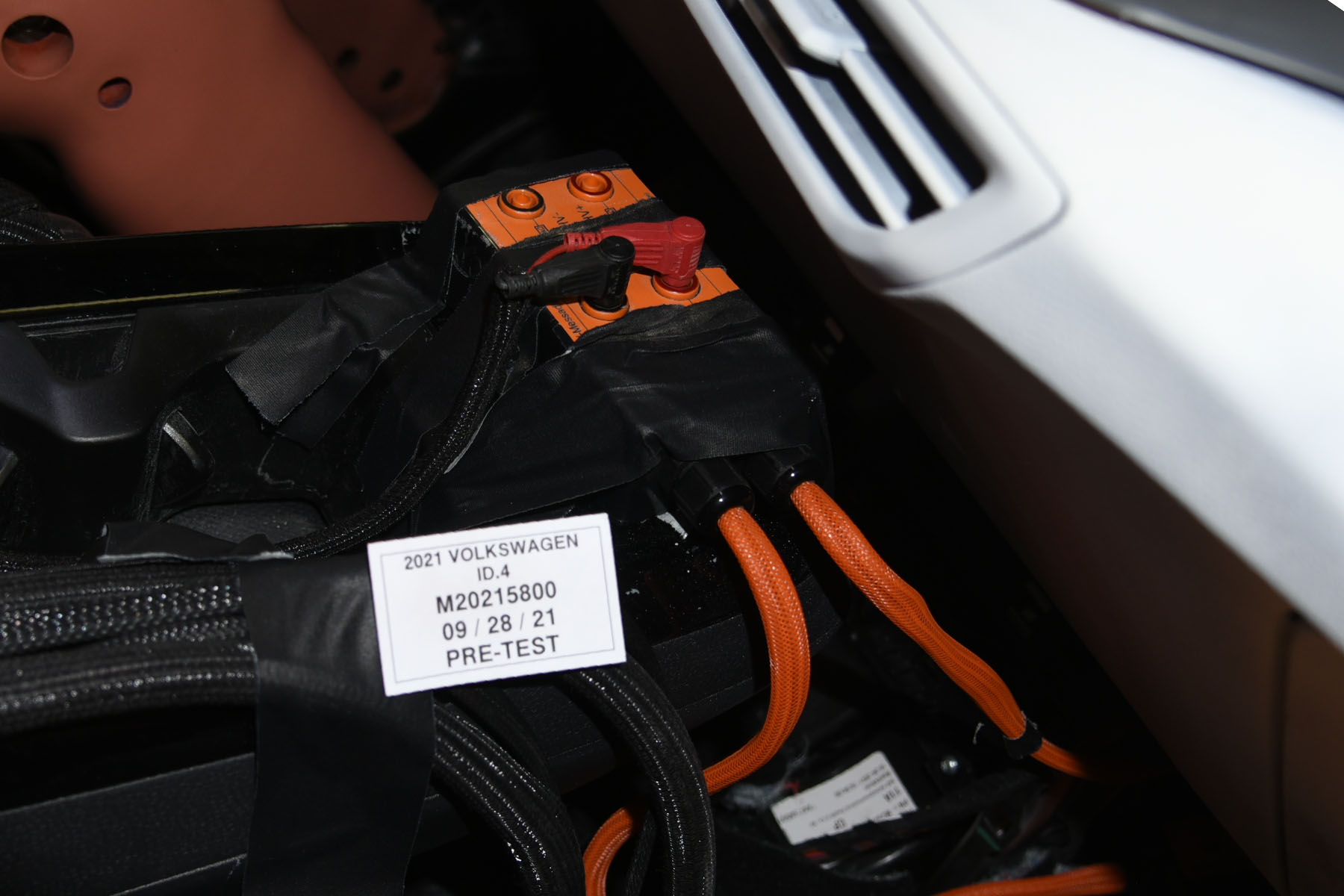 2021 VOLKSWAGEN ID.4 crash image 16