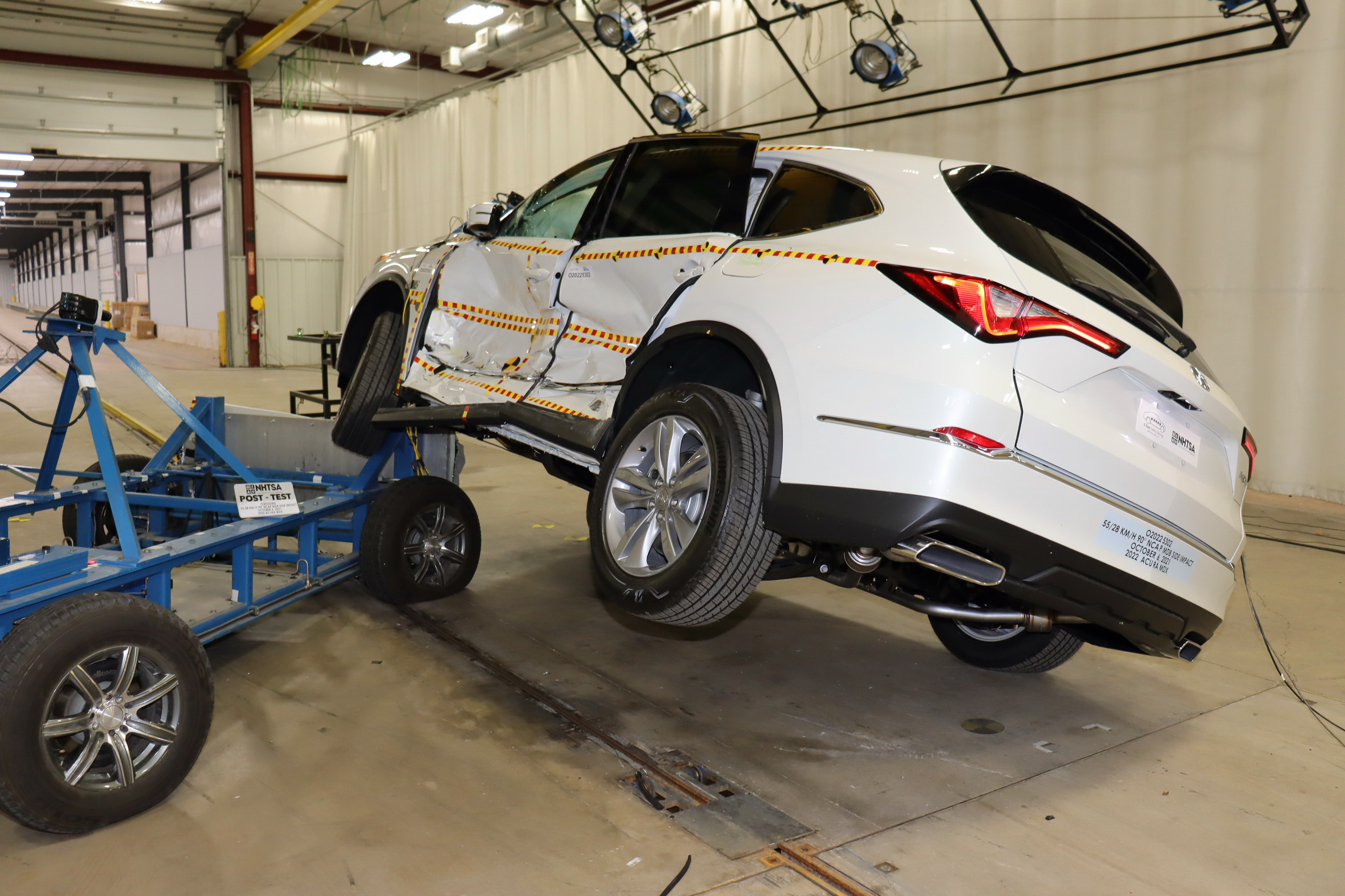 2022 ACURA MDX crash image 10