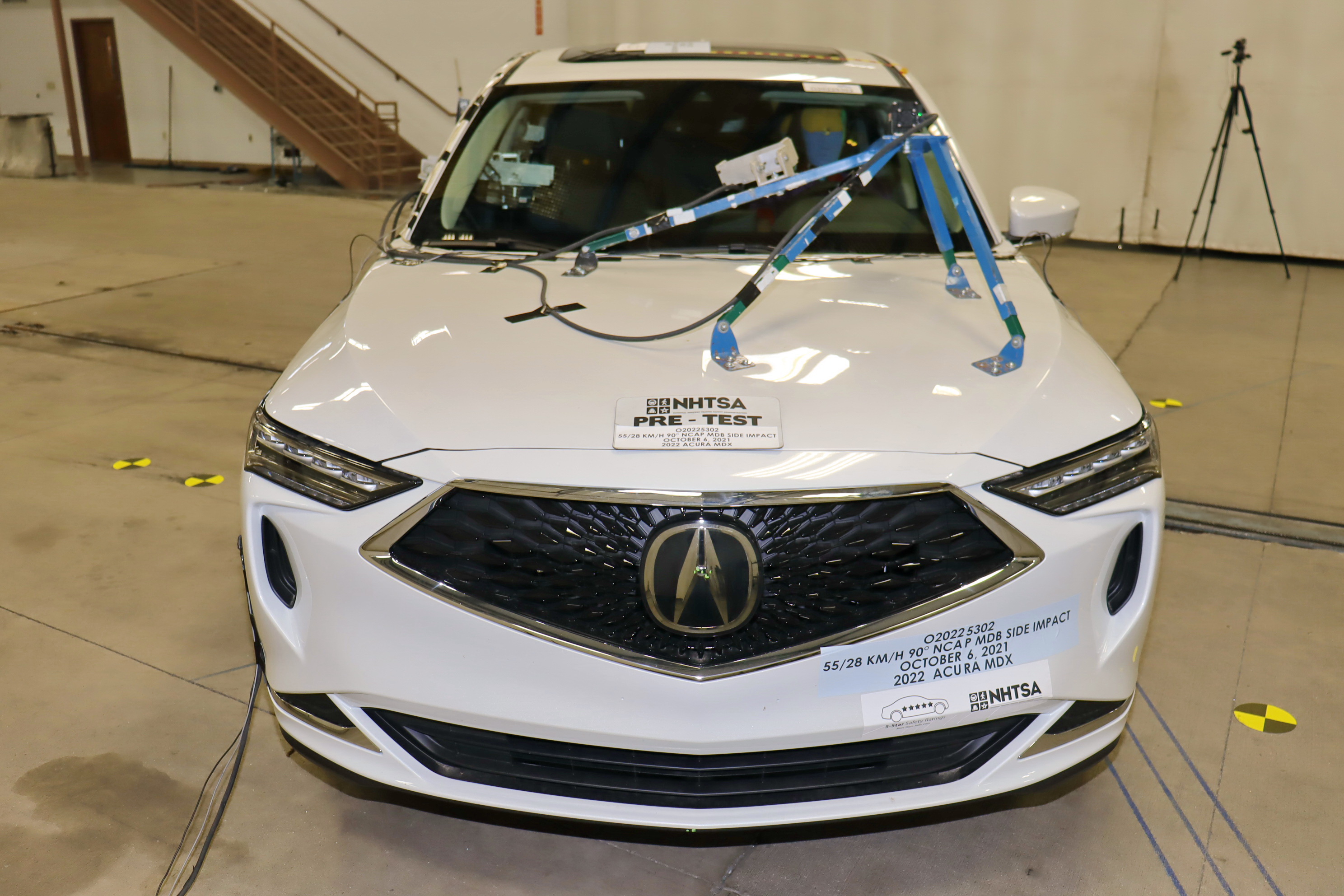 2022 ACURA MDX crash image 3
