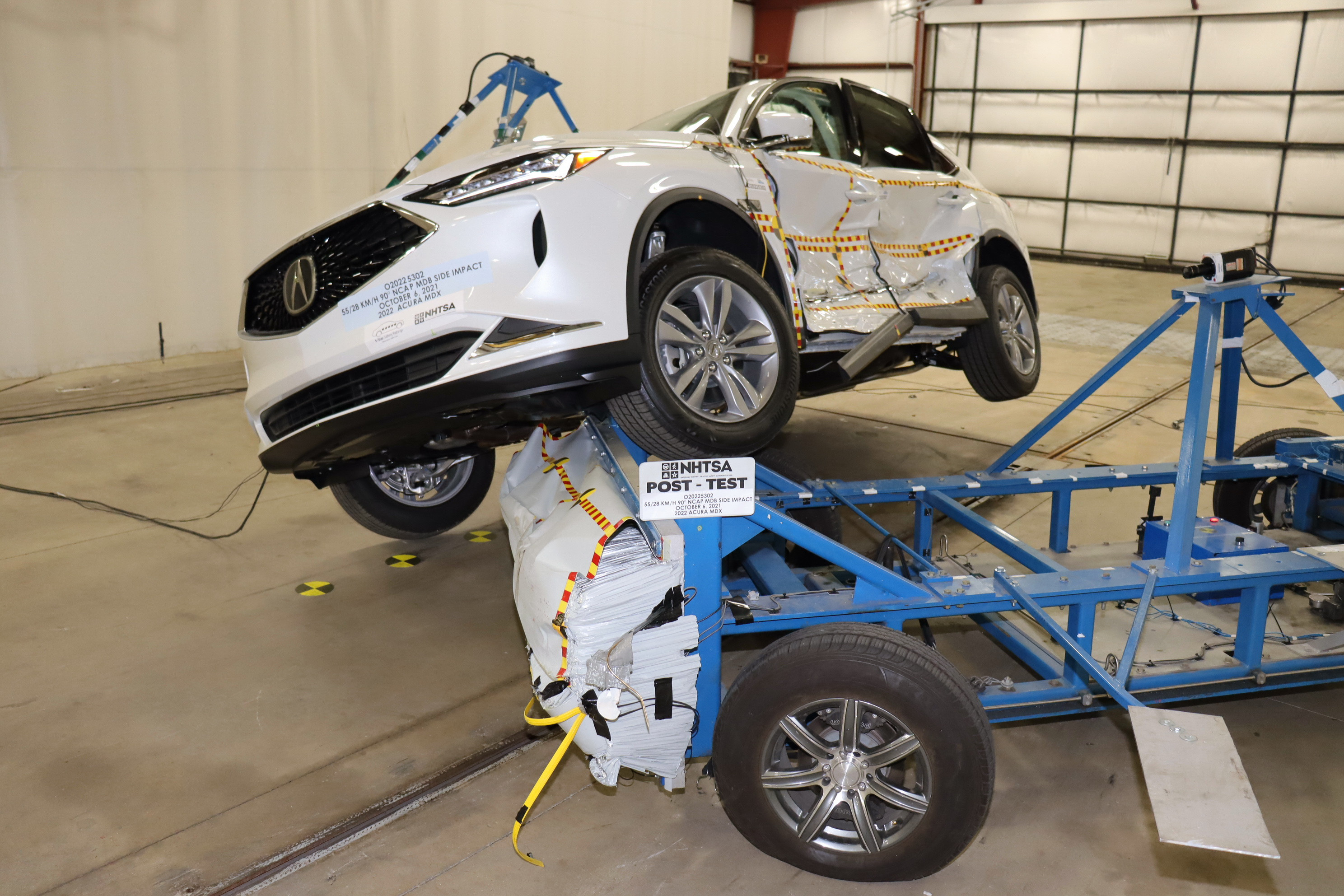 2022 ACURA MDX crash image 6