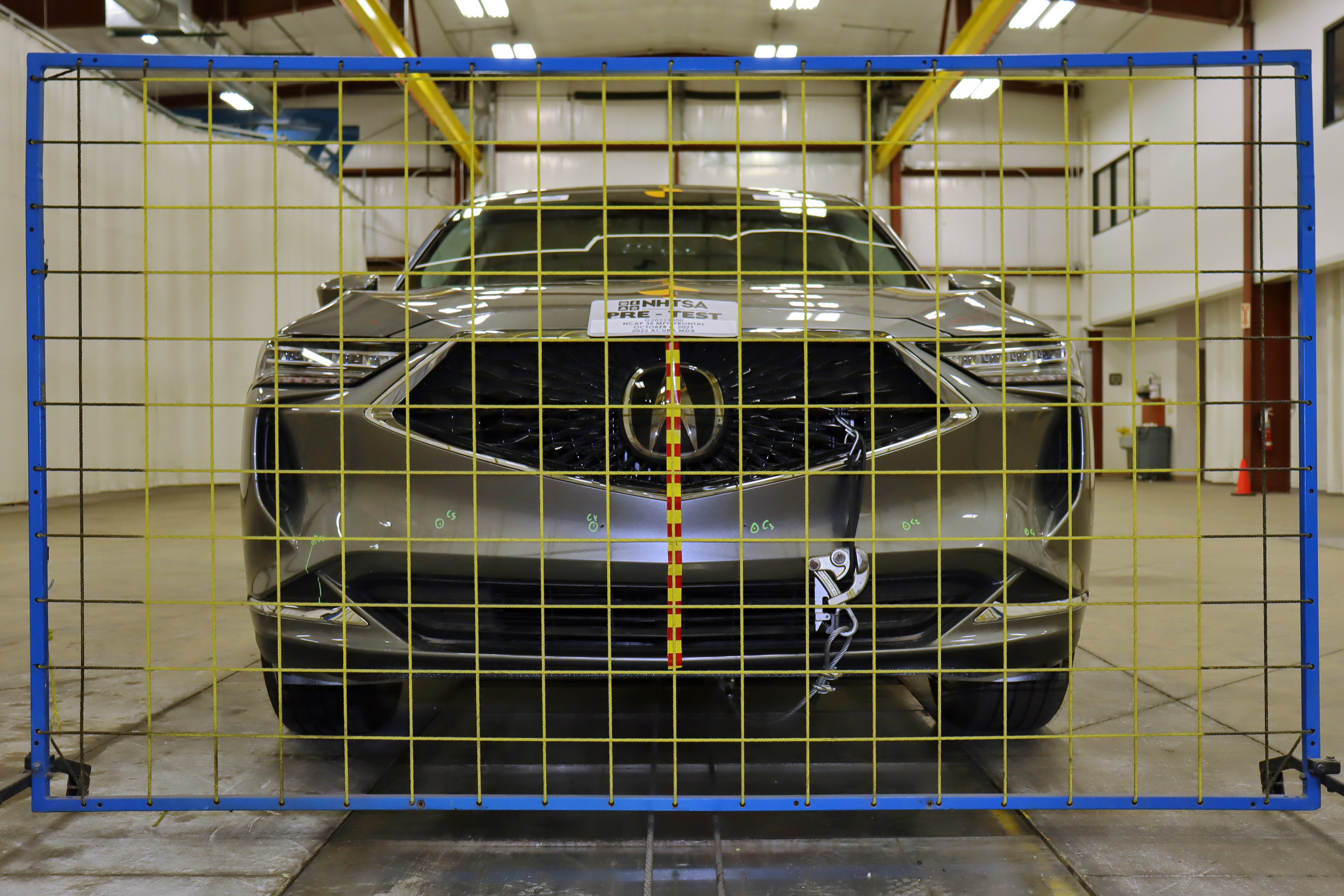 2022 ACURA MDX crash-test photo