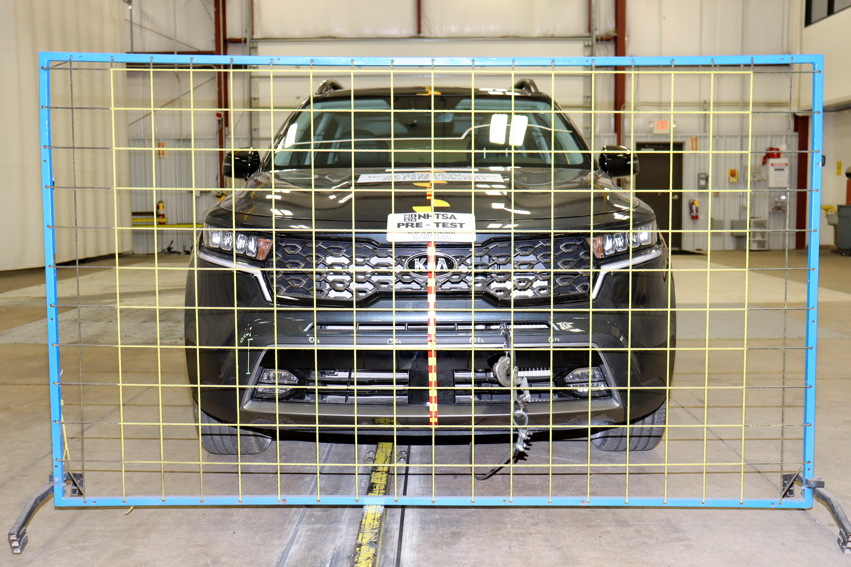 2021 KIA SORENTO crash-test photo