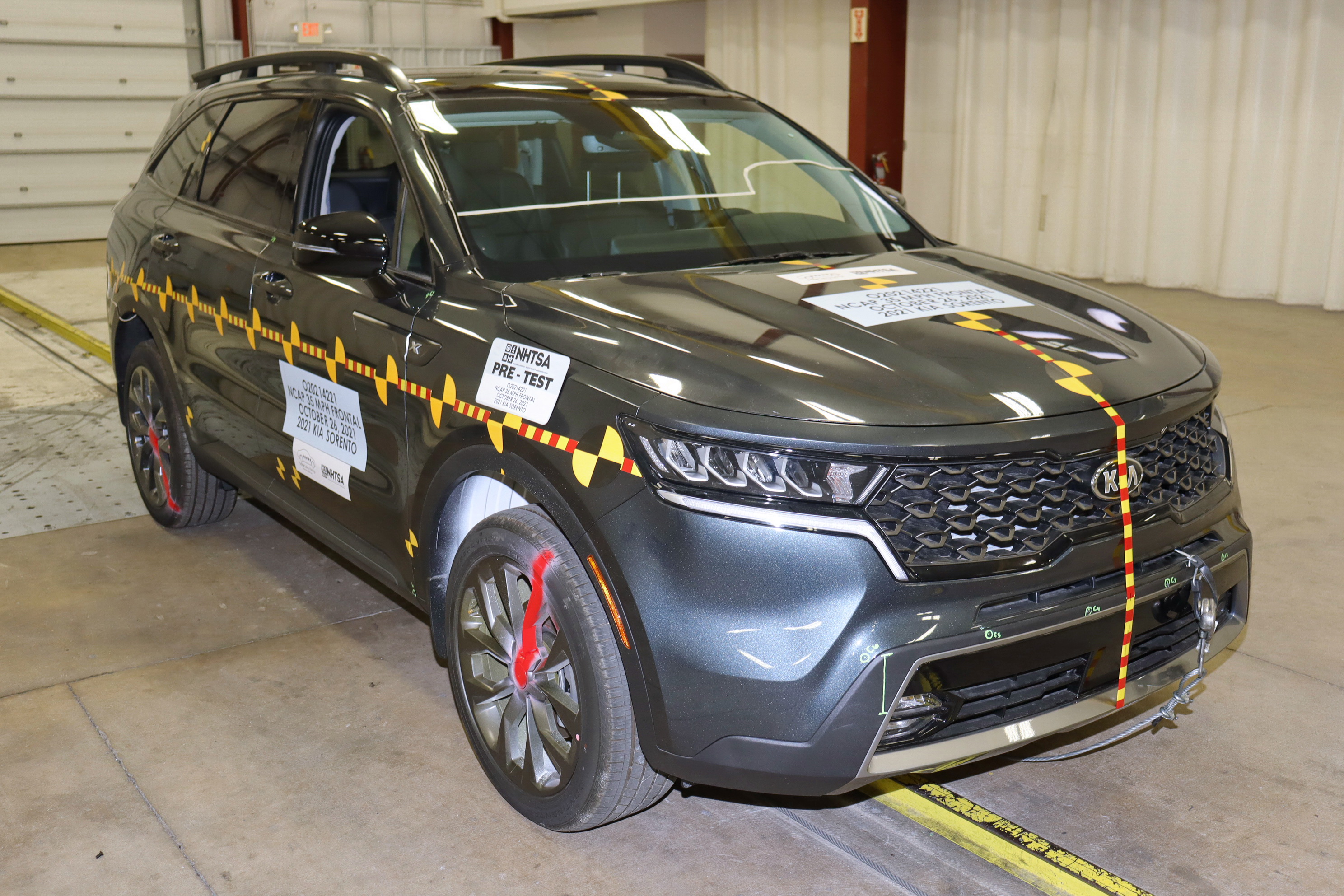 2021 KIA SORENTO crash image 14