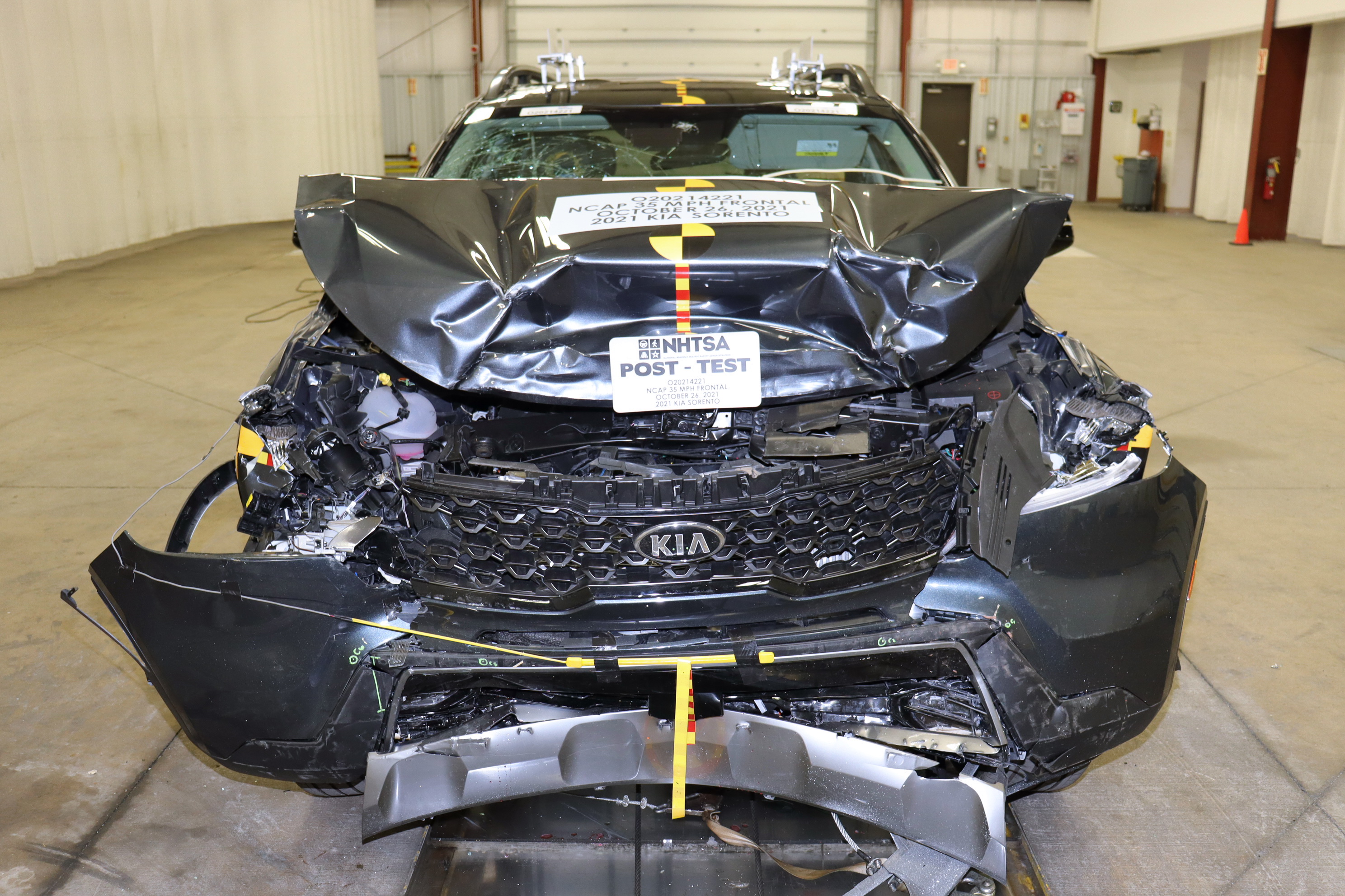 2021 KIA SORENTO crash image 9