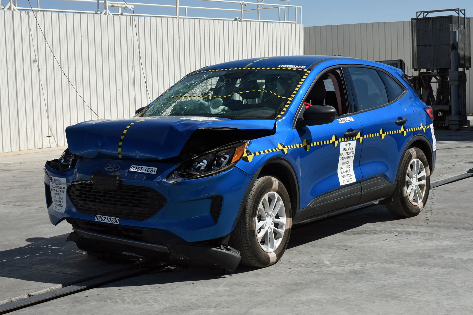 2021 FORD ESCAPE crash image 12