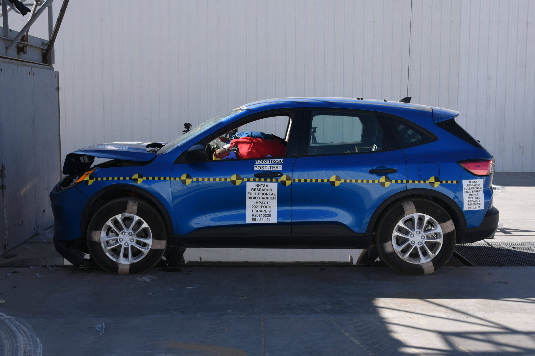 2021 FORD ESCAPE crash image 8
