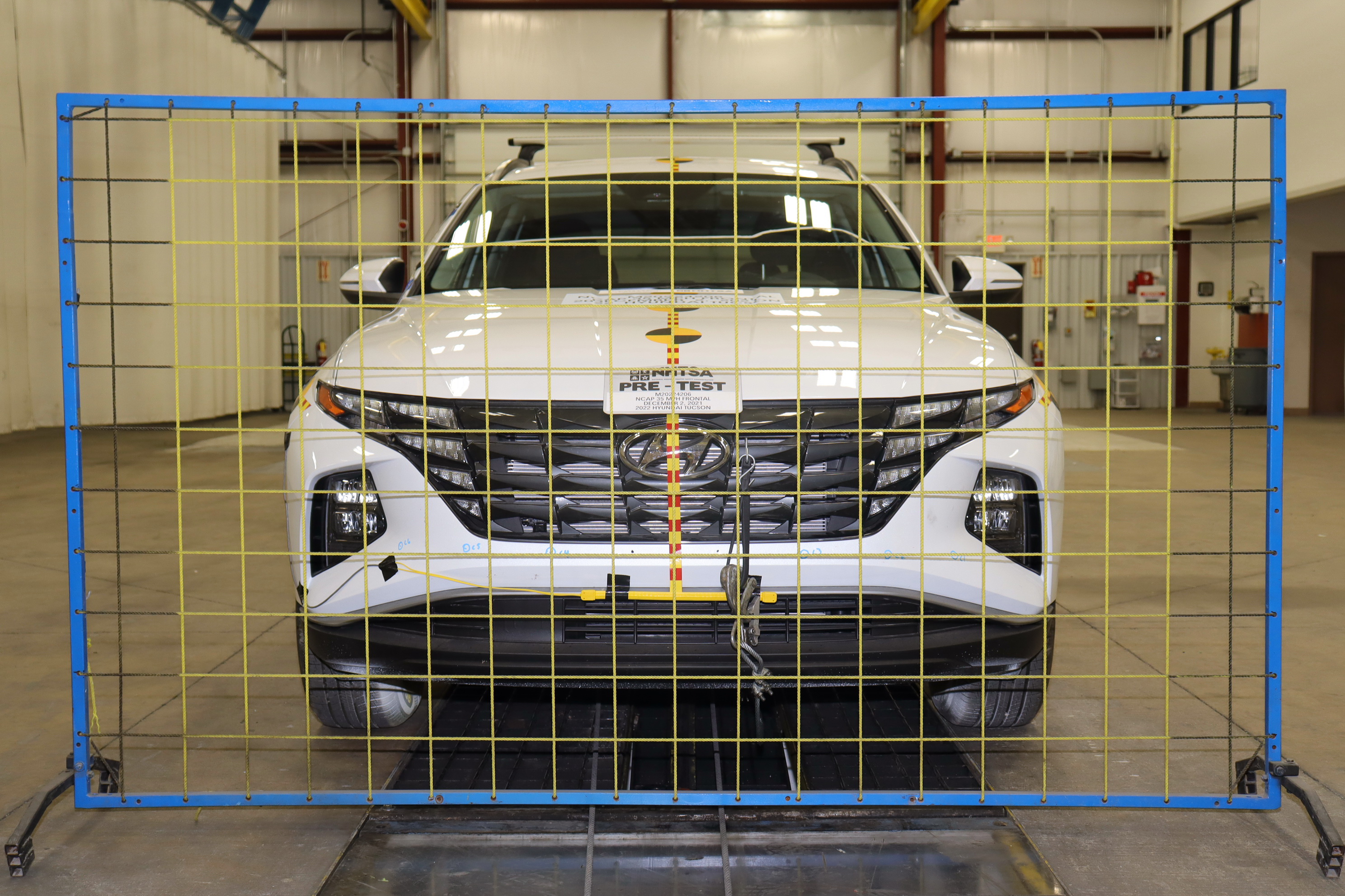2022 HYUNDAI TUCSON crash-test photo