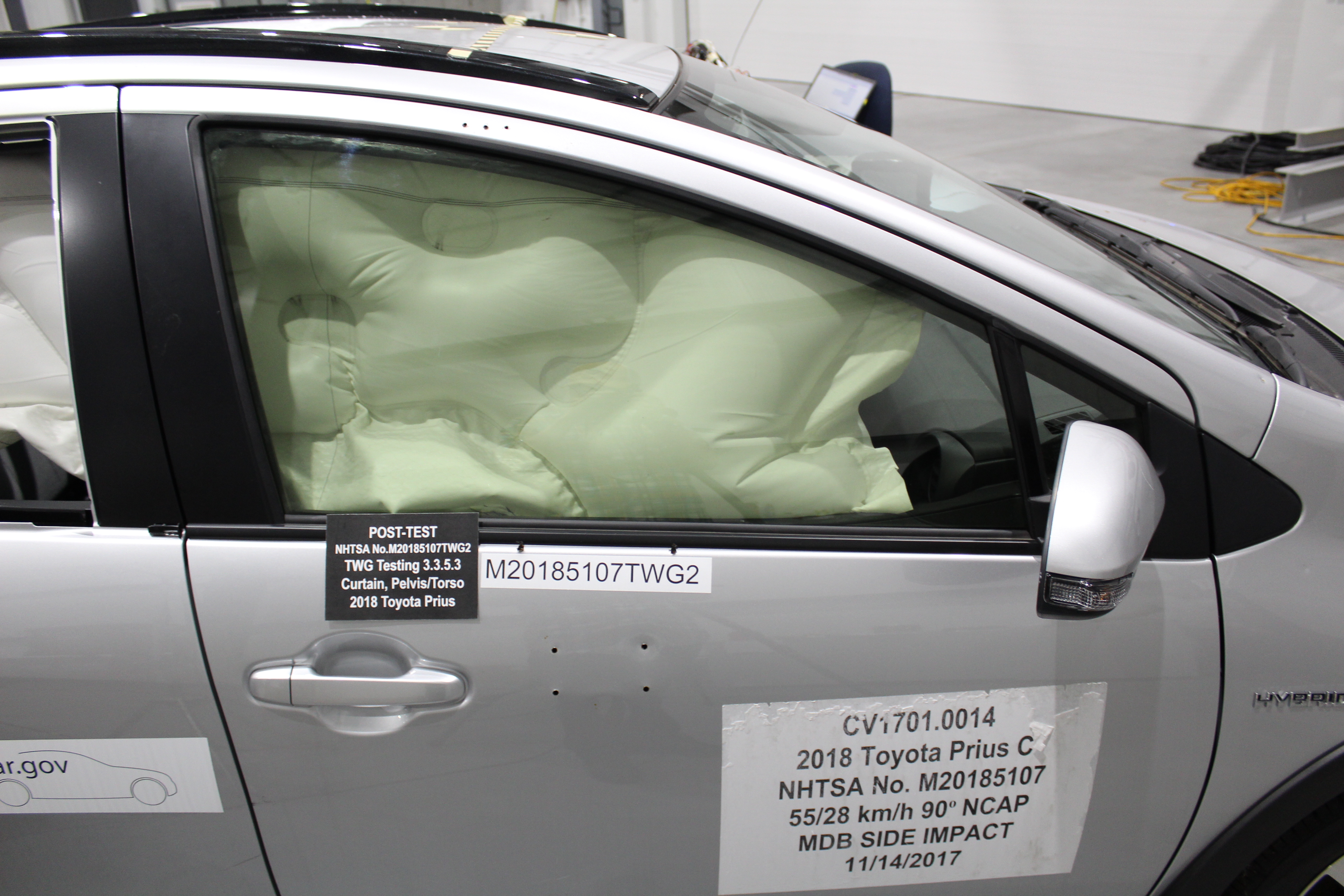 2018 TOYOTA PRIUS C crash image 7
