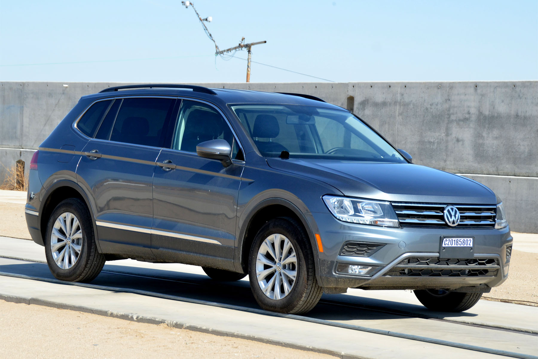 2018 VOLKSWAGEN TIGUAN crash image