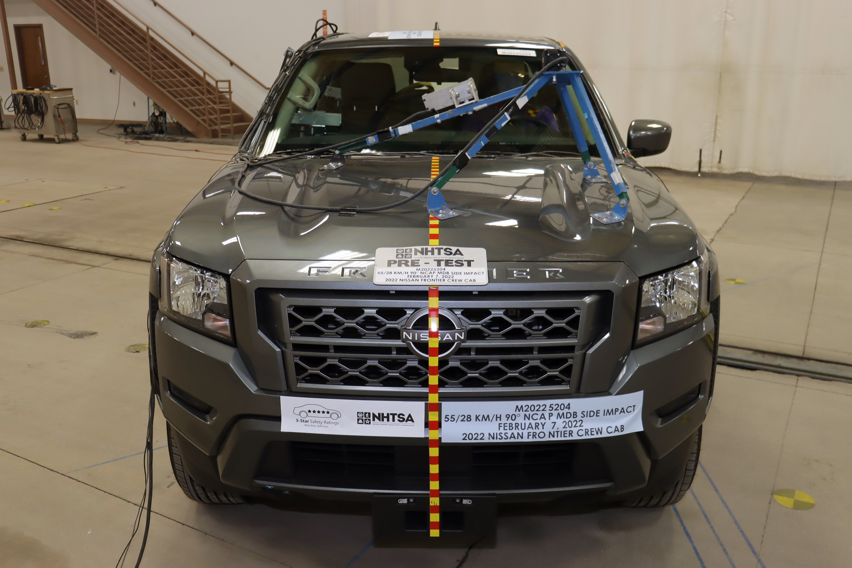 2022 NISSAN FRONTIER crash image