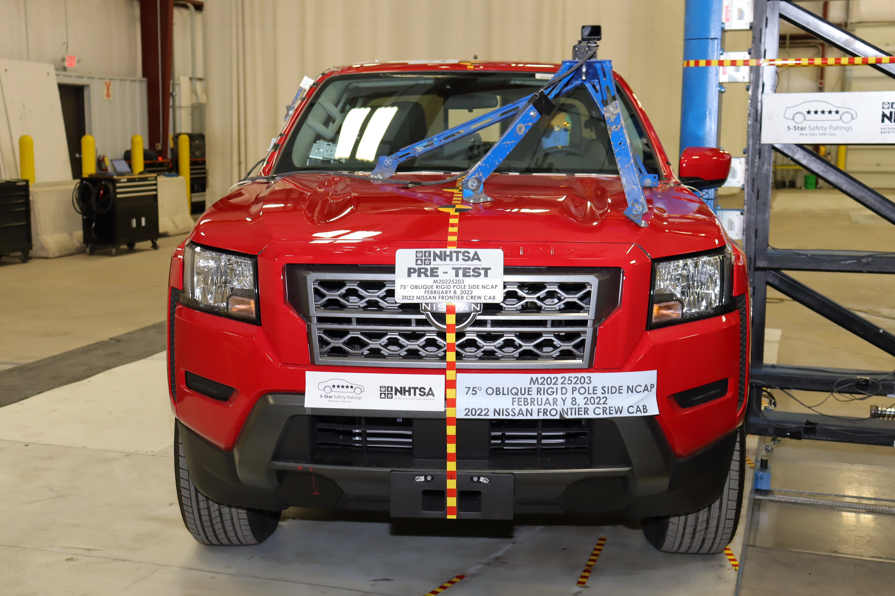 2022 NISSAN FRONTIER crash image