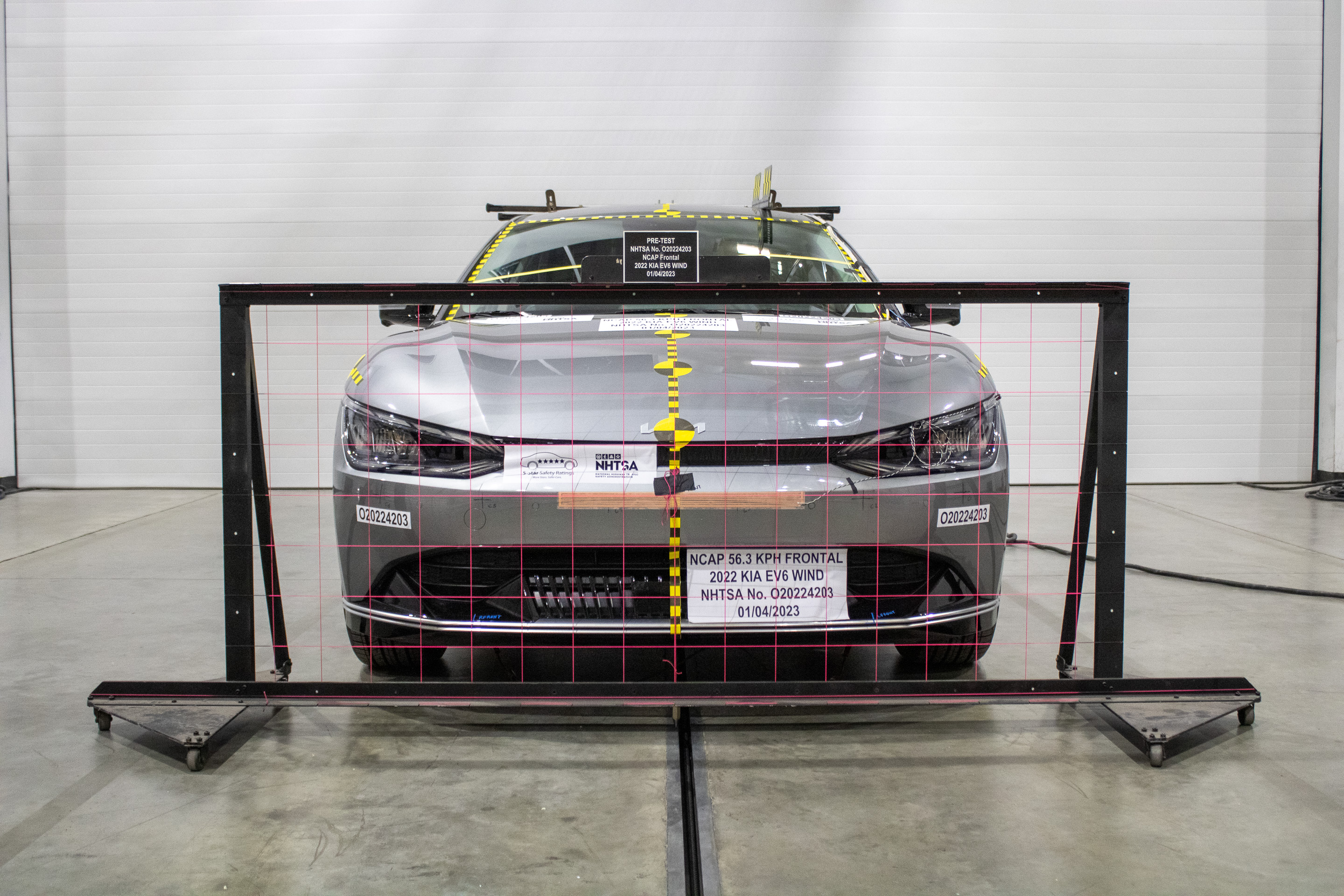 2022 KIA EV6 crash image