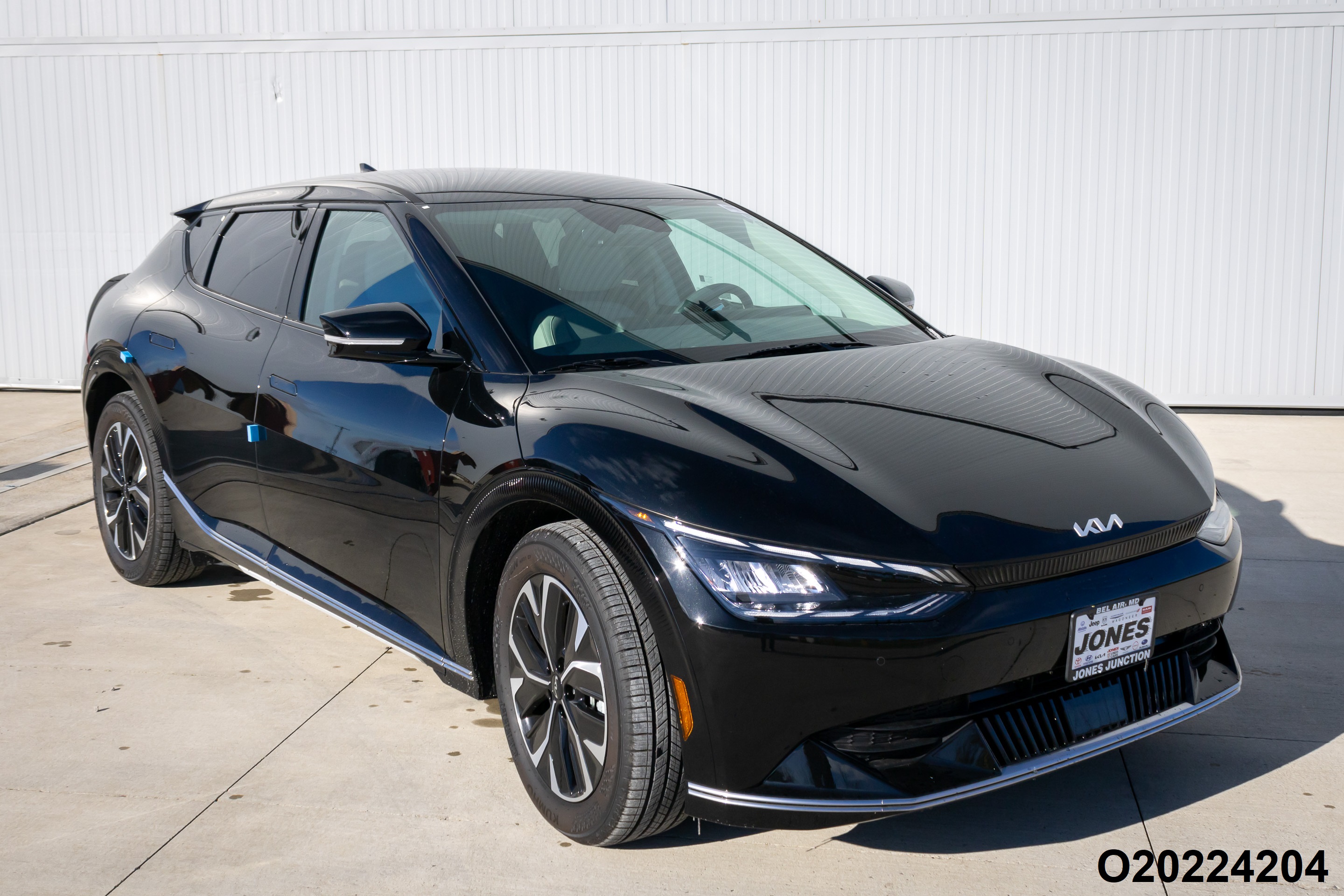2022 KIA EV6 crash image