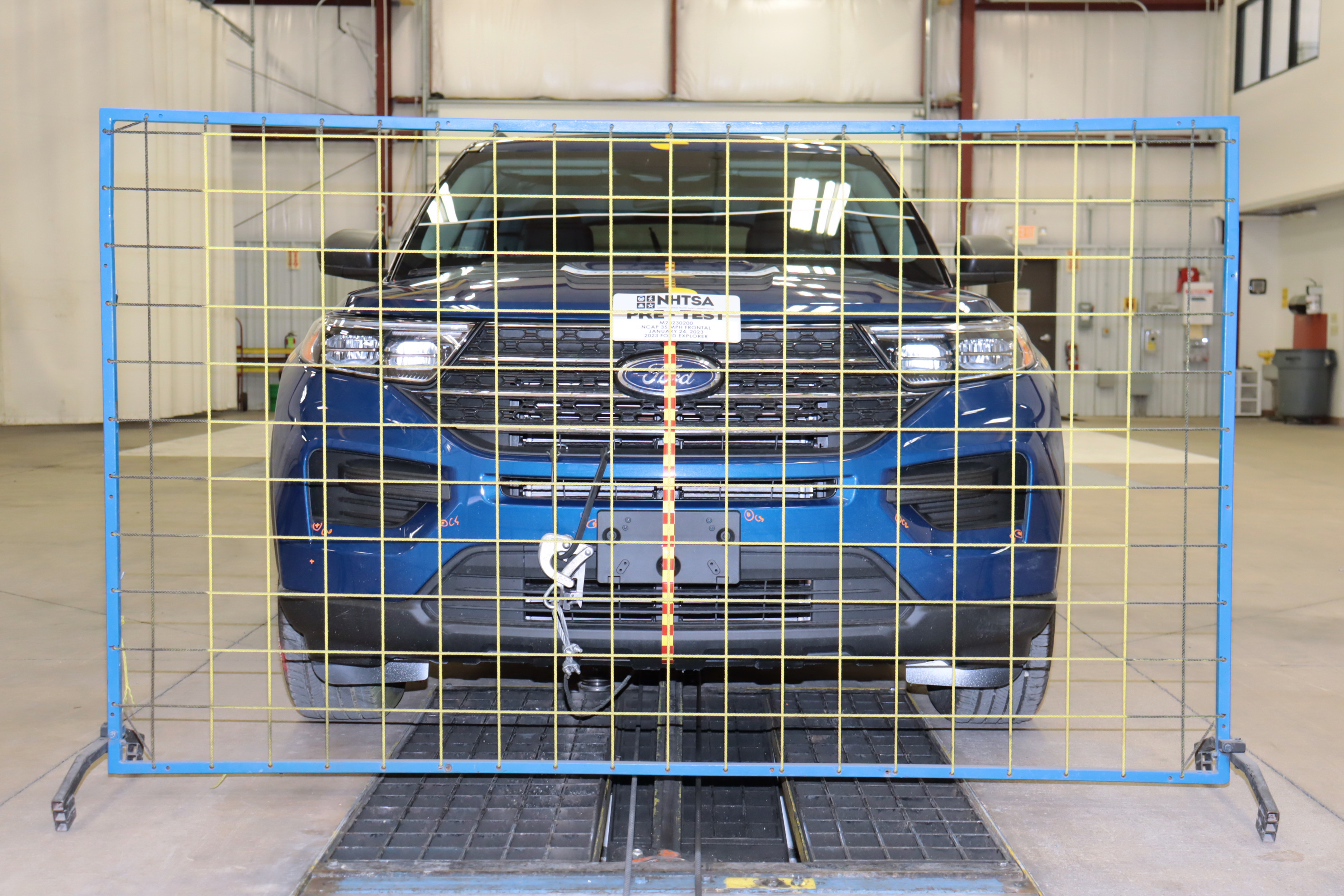 2023 FORD EXPLORER crash image