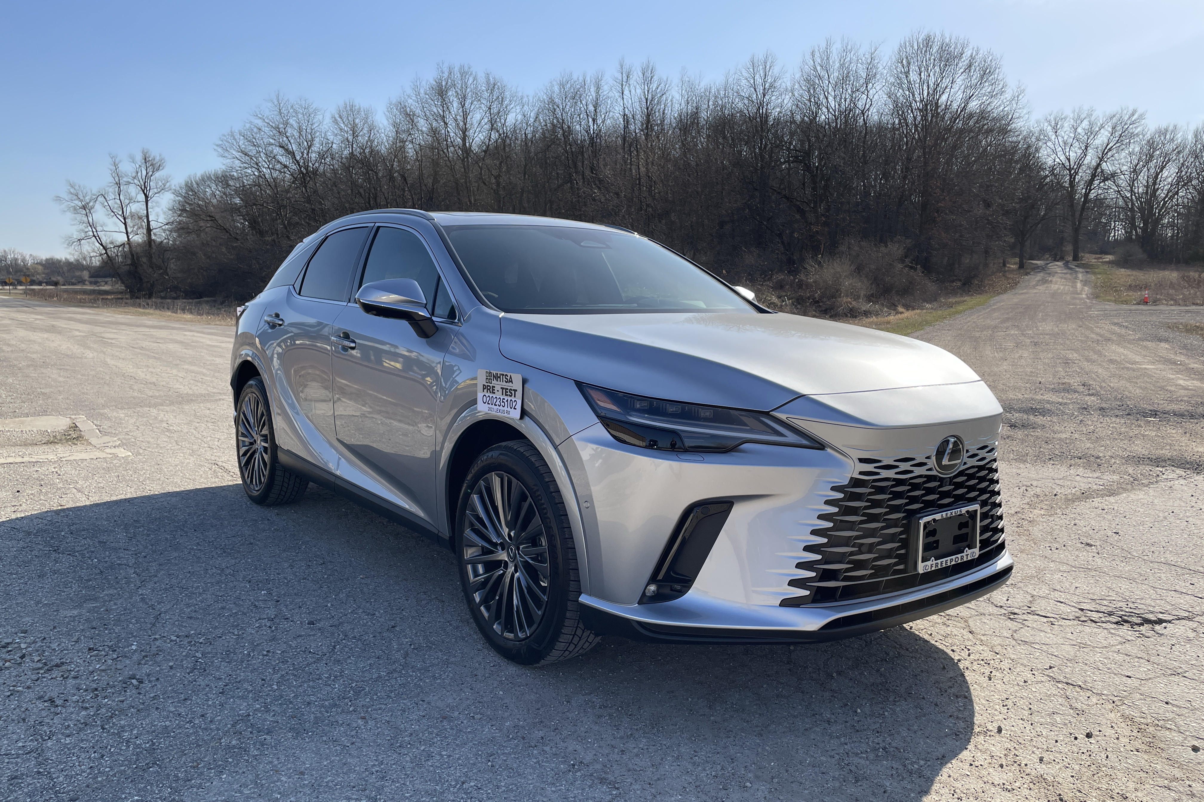2023 LEXUS RX 350h crash image