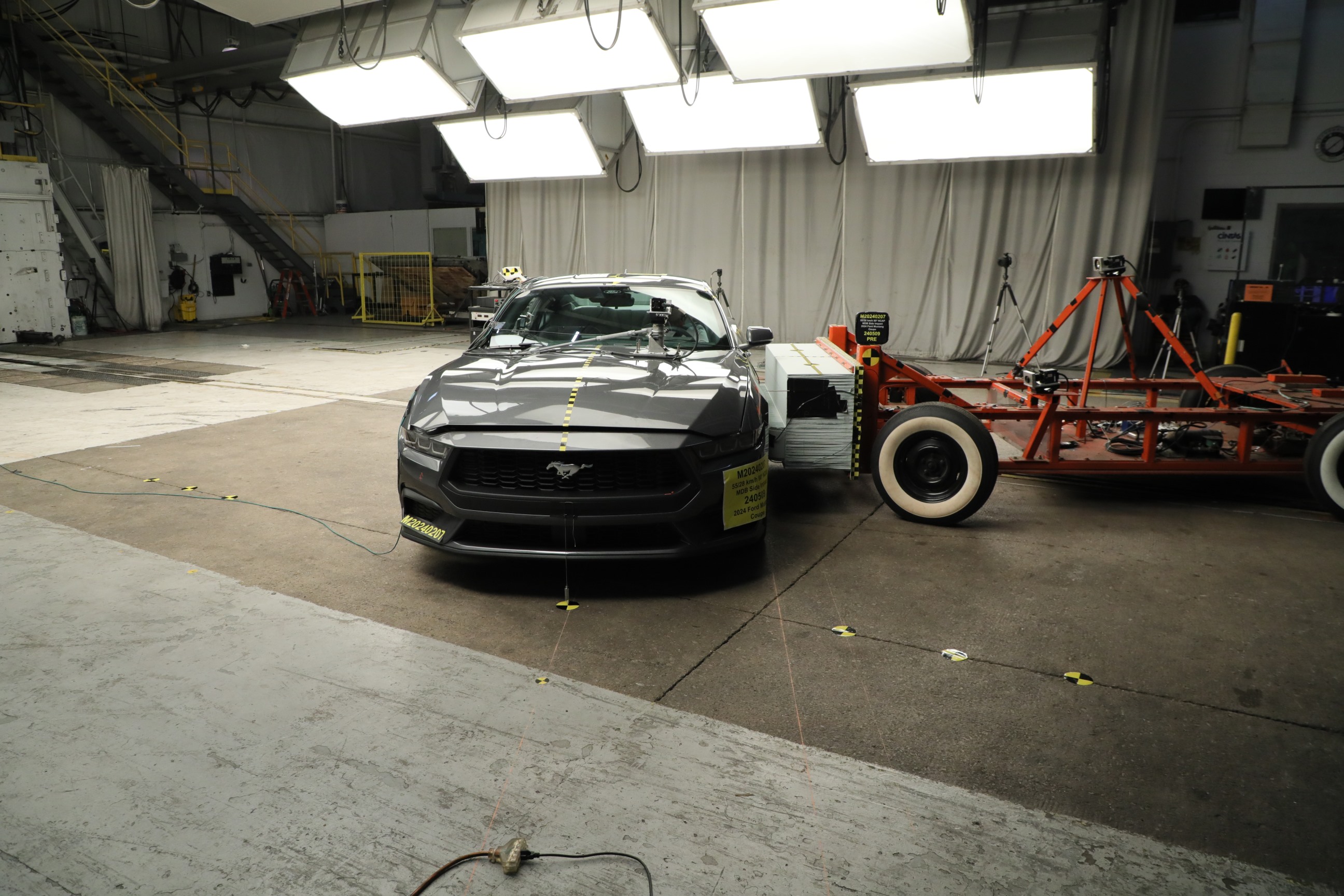 2024 FORD MUSTANG crash image