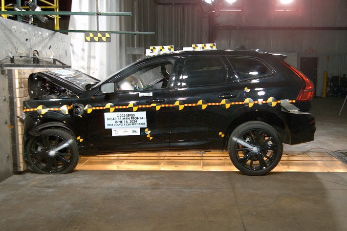 2024 VOLVO XC60 RECHARGE crash image