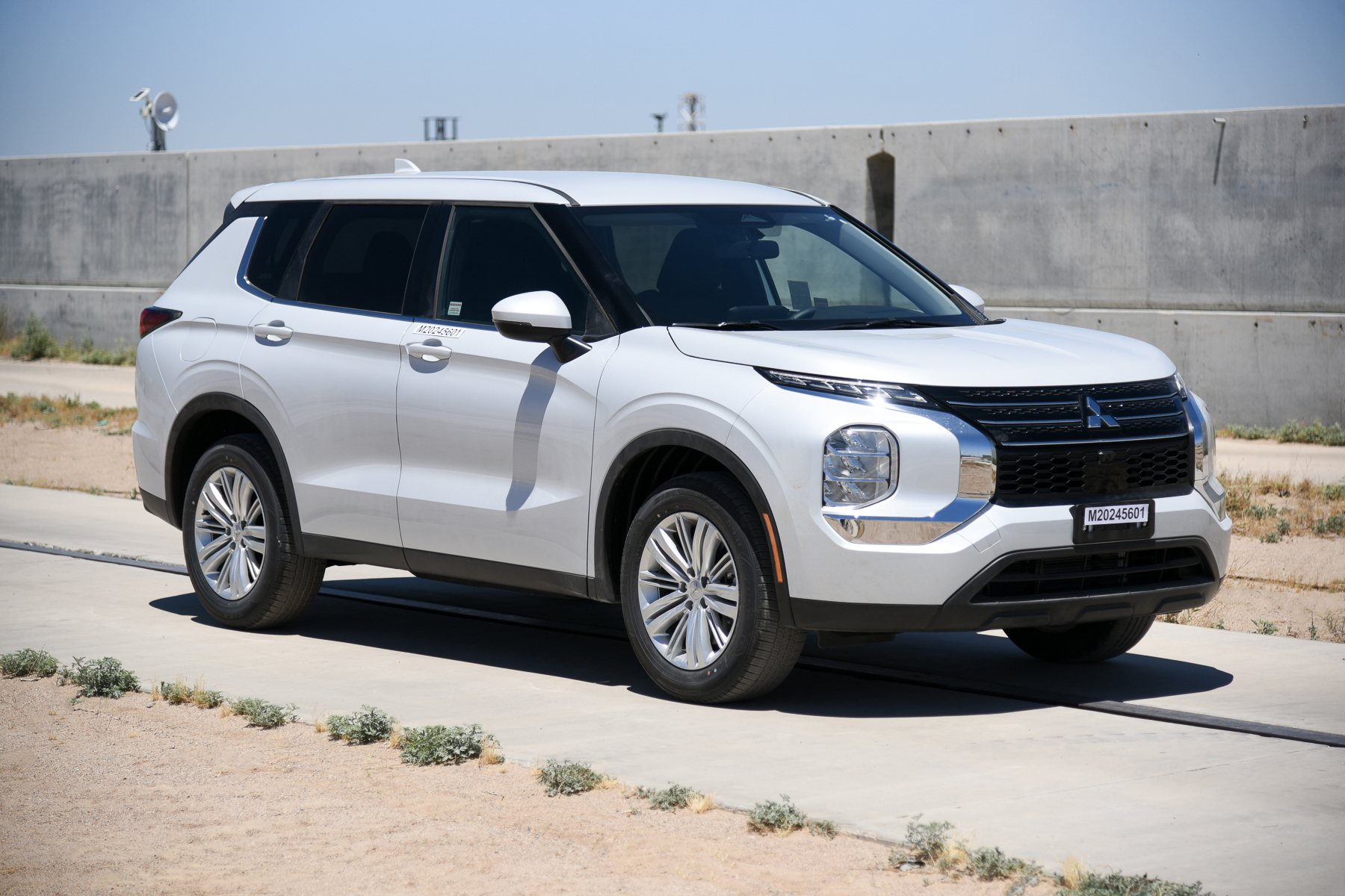 2024 MITSUBISHI OUTLANDER crash image