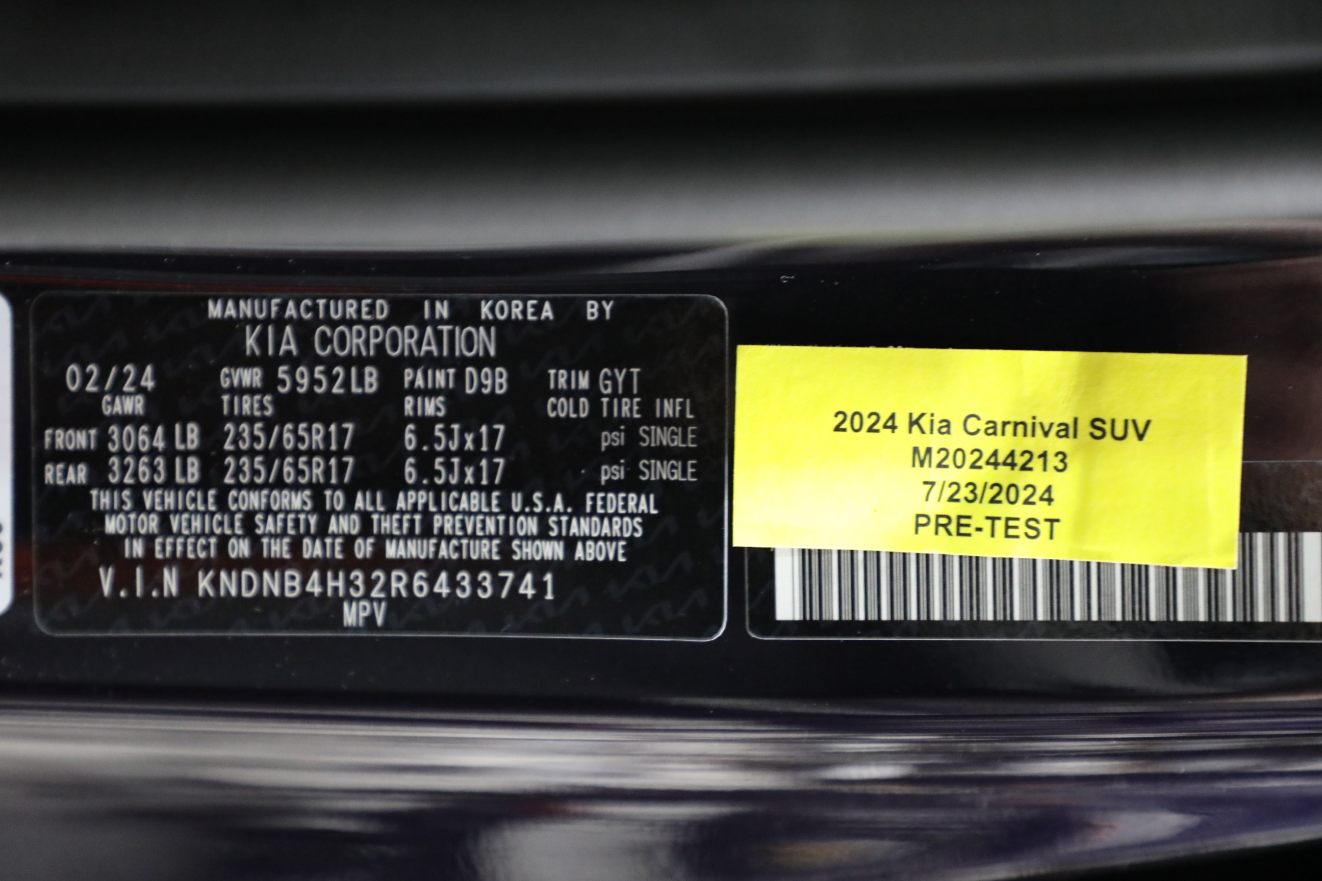 2024 KIA CARNIVAL crash image 4