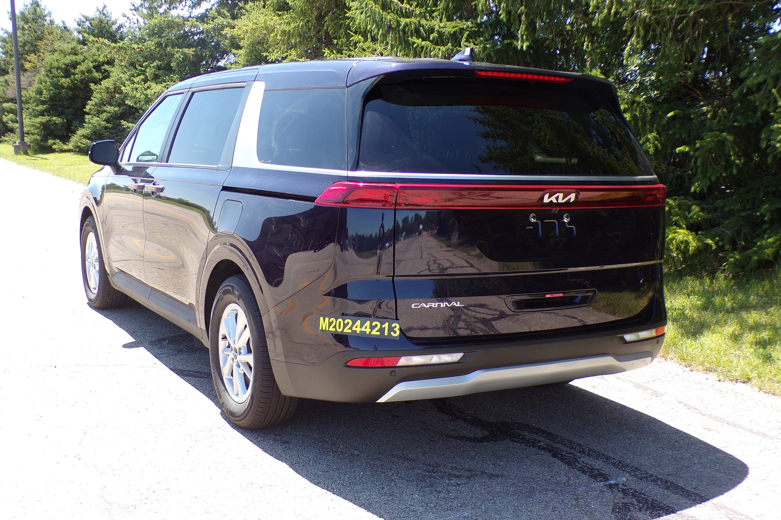 2024 KIA CARNIVAL crash image 7