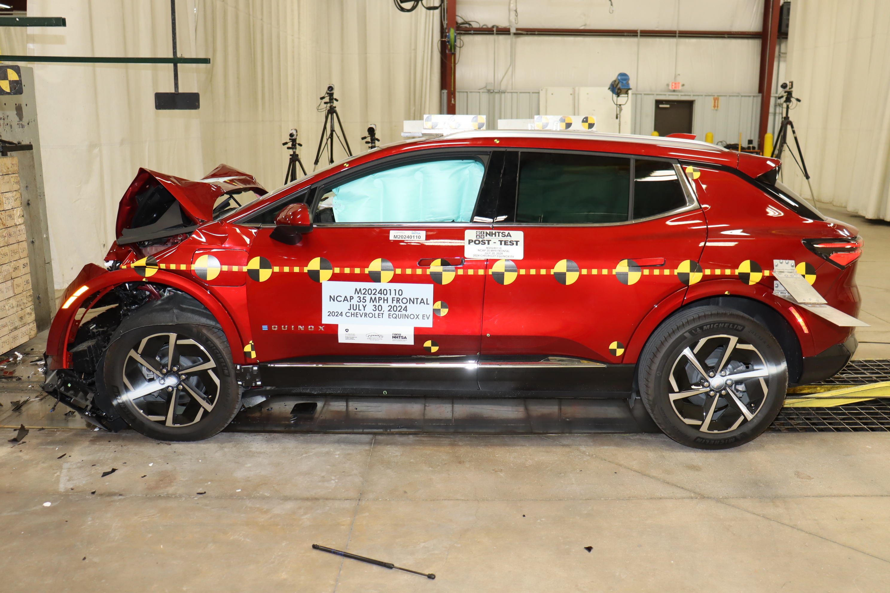 2024 CHEVROLET EQUINOX EV crash image 12