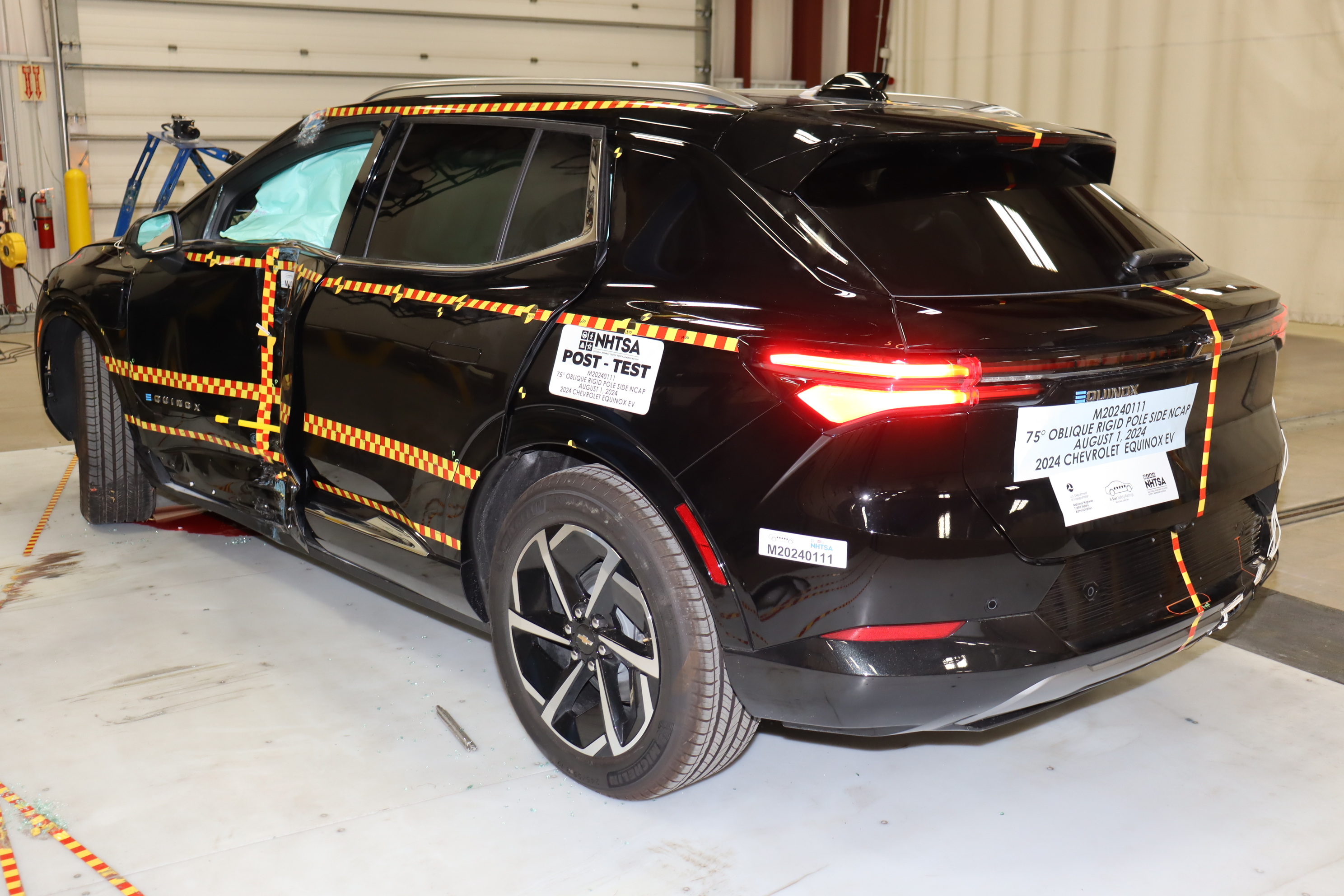 2024 CHEVROLET EQUINOX EV crash image 11