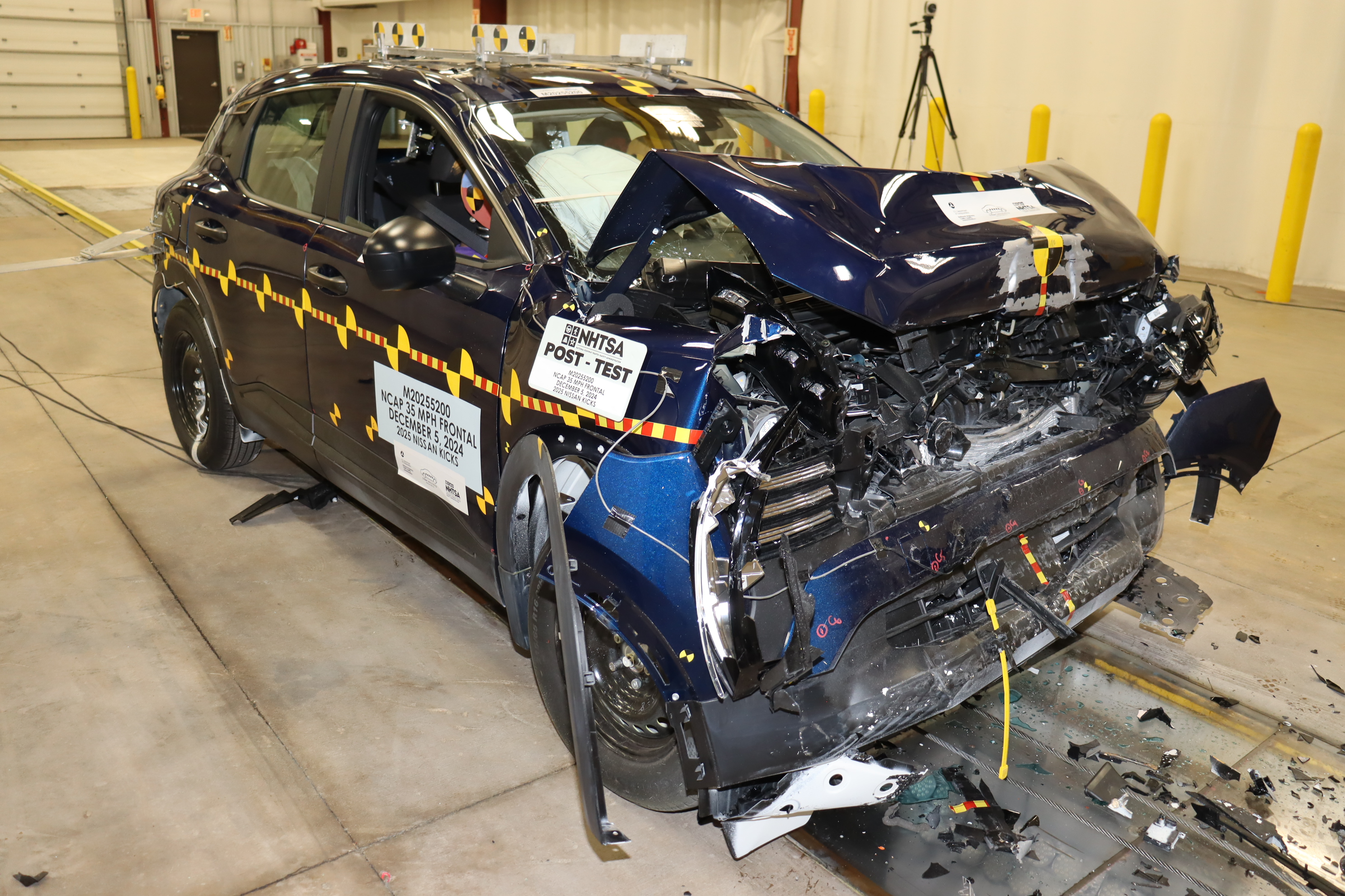 2025 NISSAN KICKS crash image 16