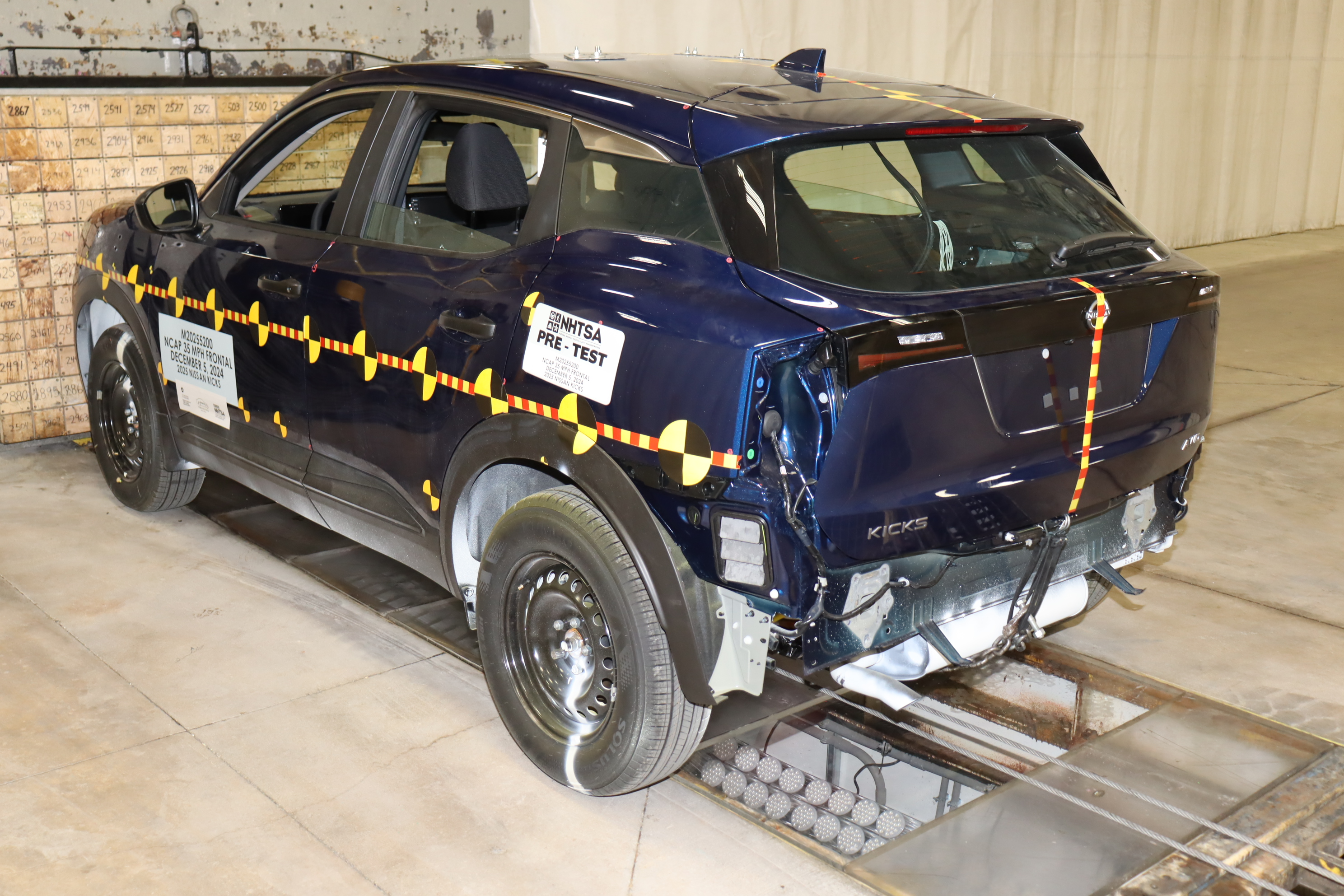 2025 NISSAN KICKS crash image 17