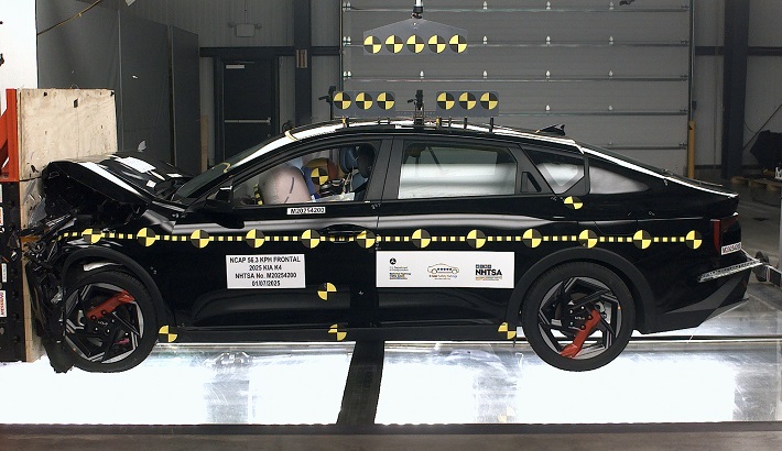 2025 KIA K4 crash image