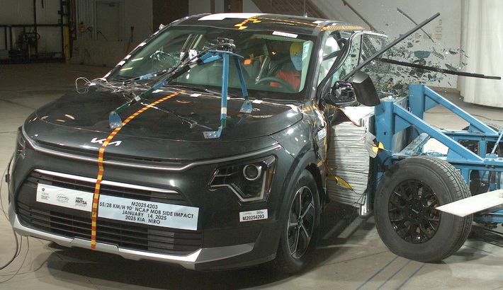 2025 KIA NIRO HYBRID crash image