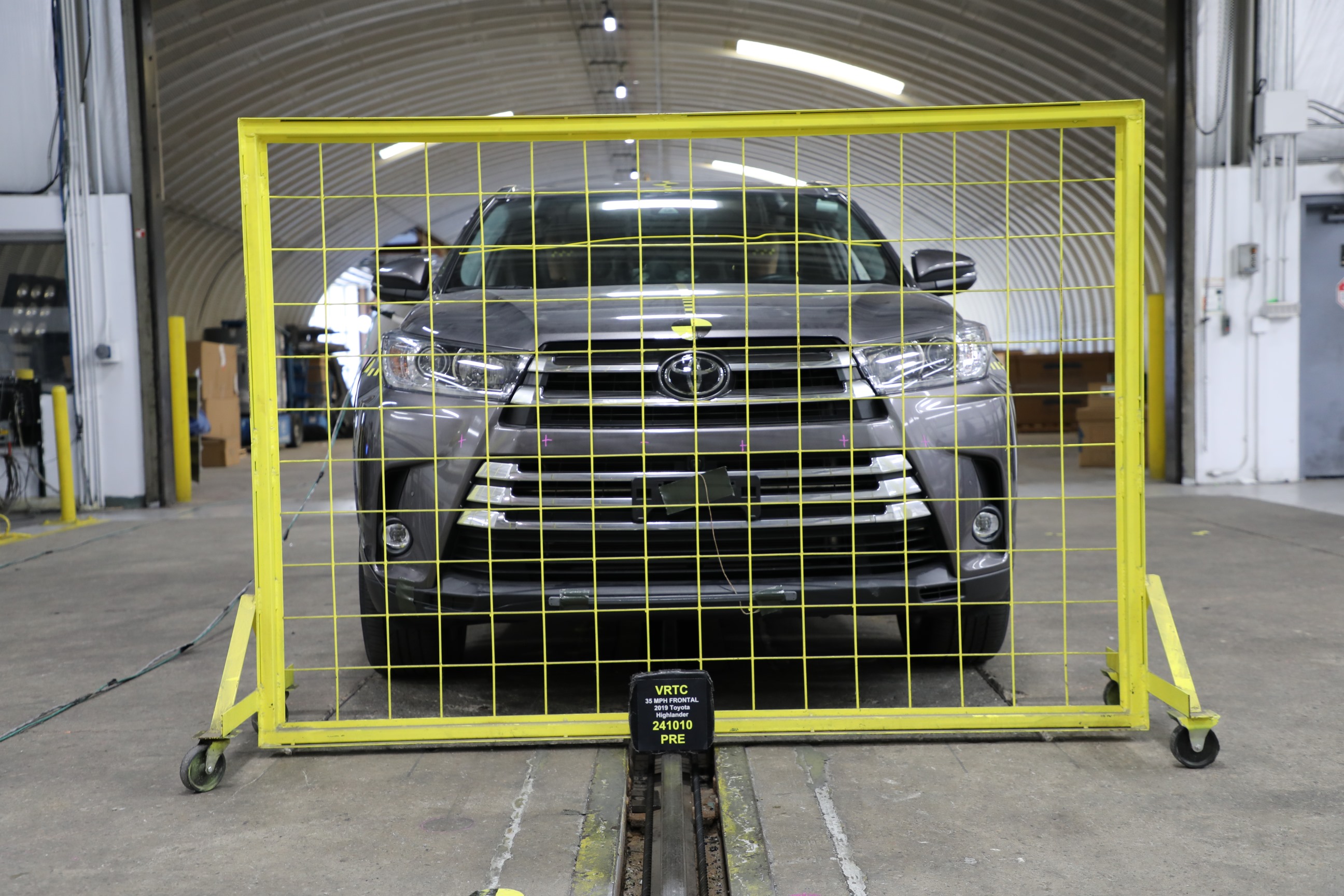 2019 TOYOTA HIGHLANDER crash image