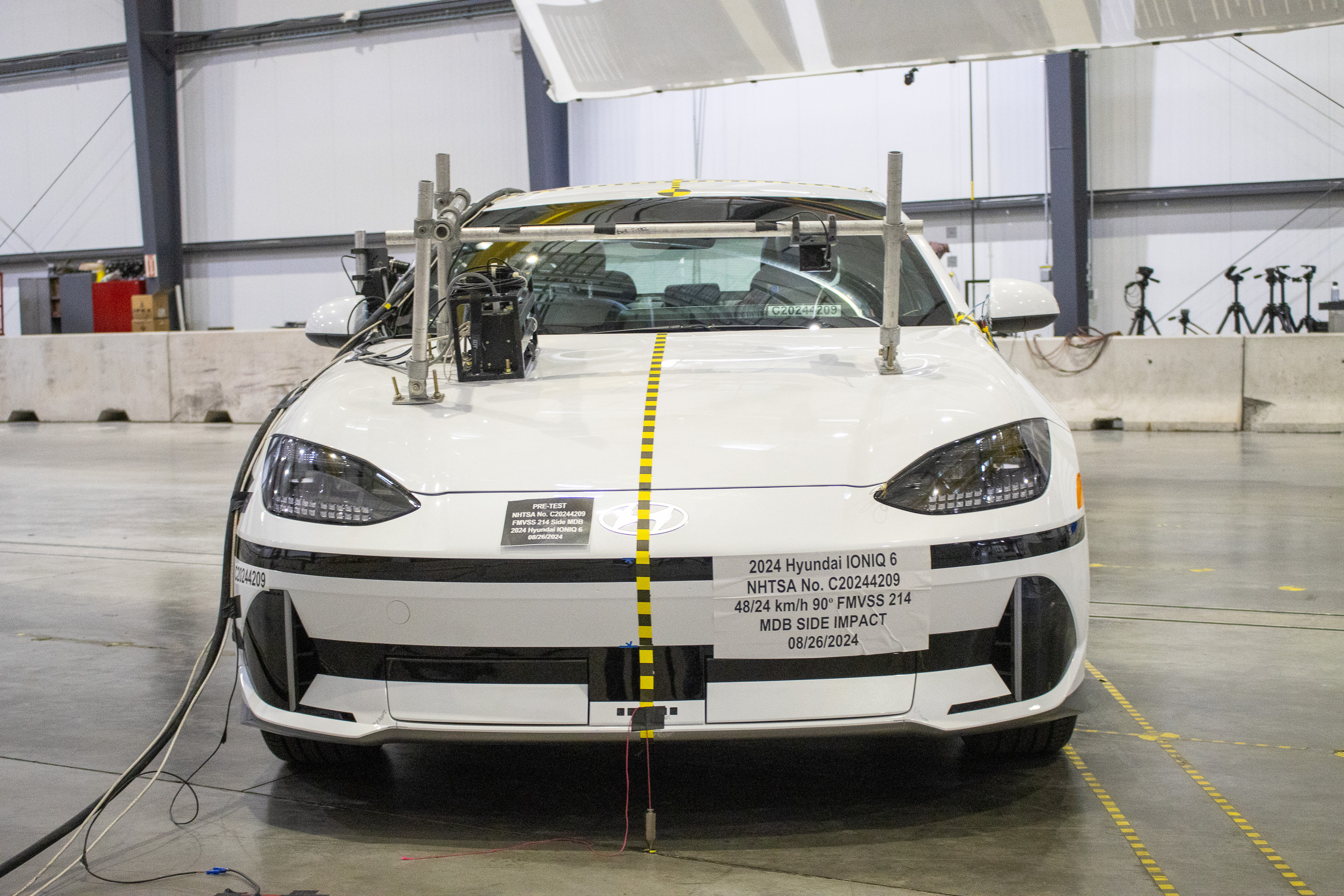 2024 HYUNDAI IONIQ 6 crash image