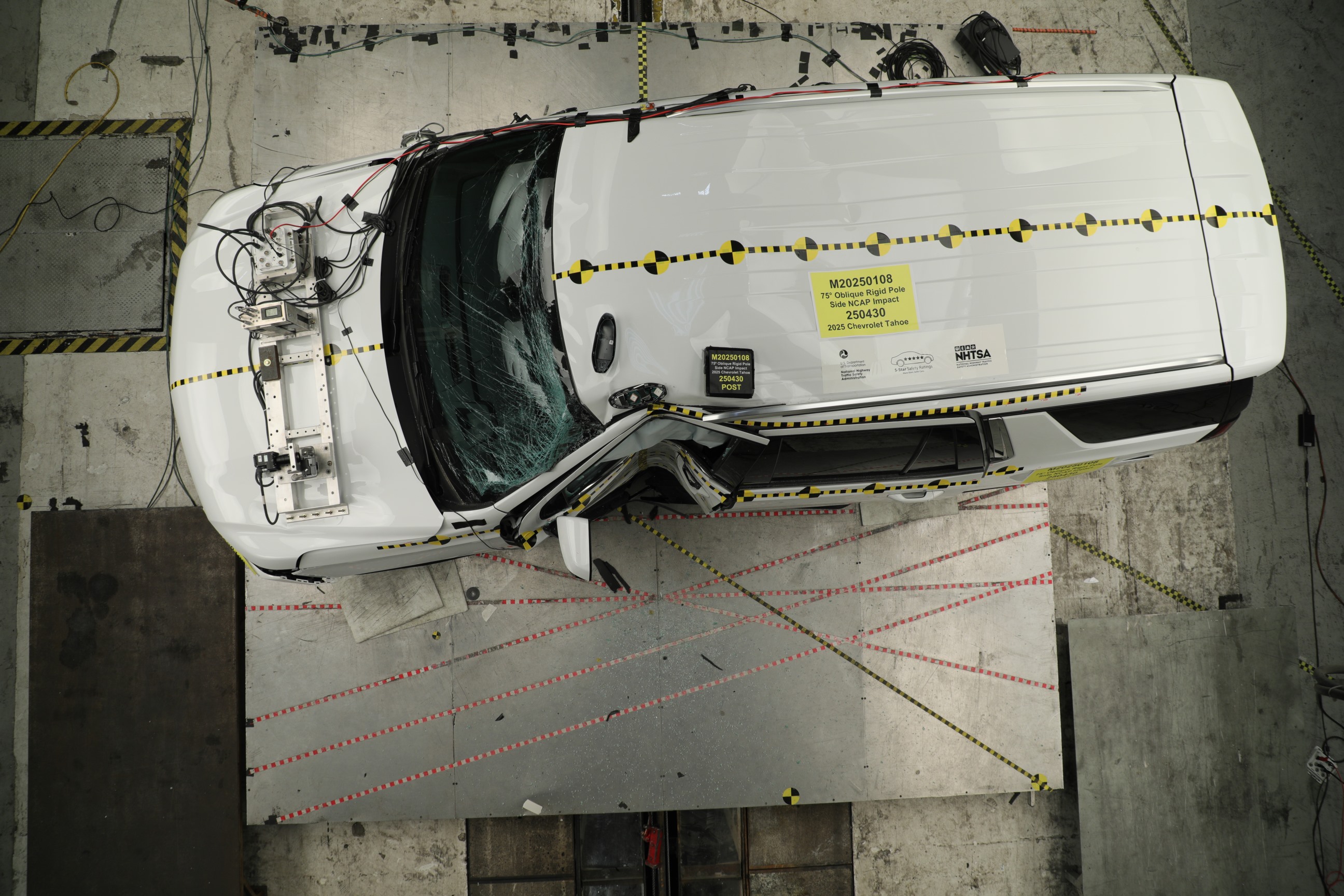 2025 CHEVROLET TAHOE crash image