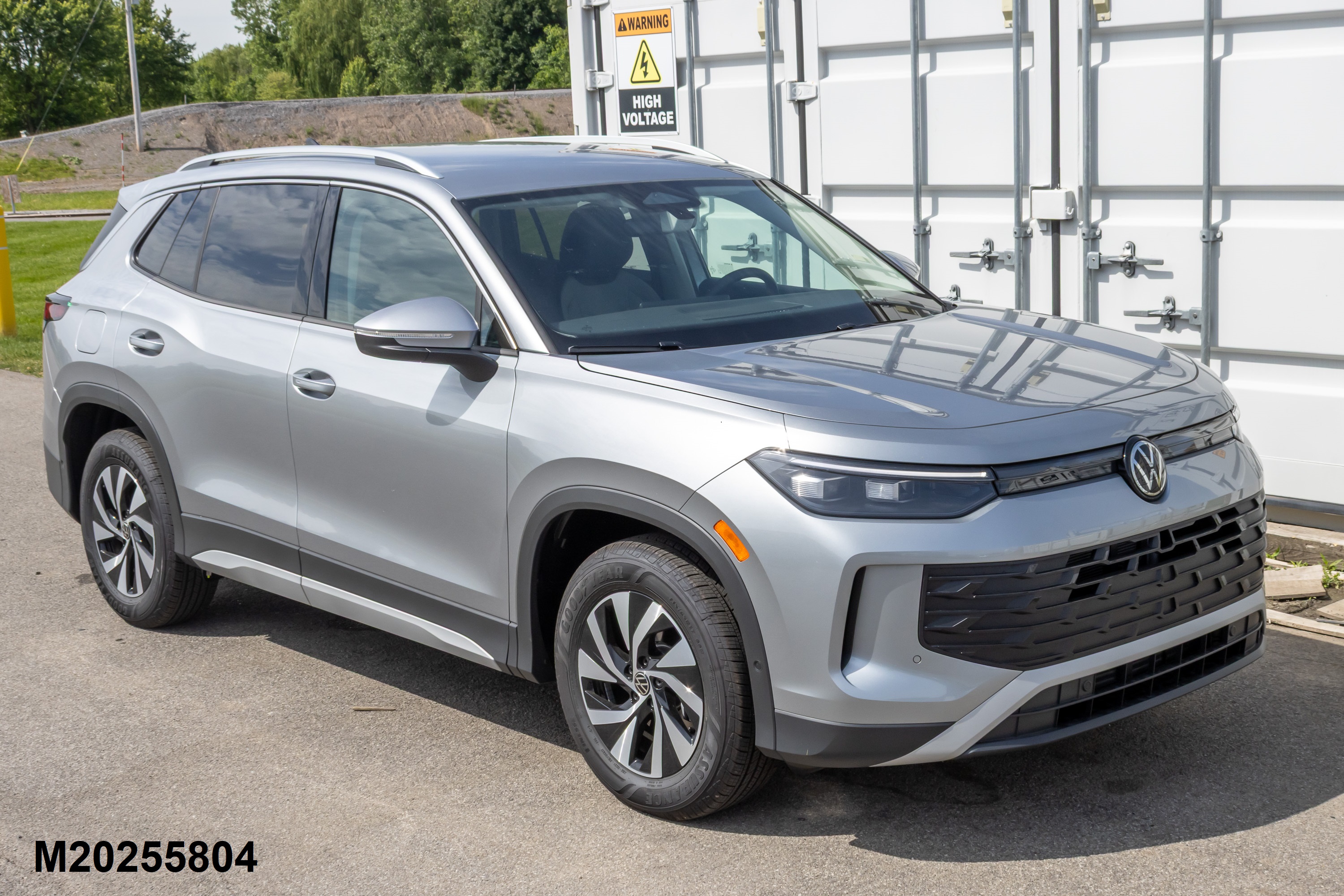 2025 VOLKSWAGEN TIGUAN crash image