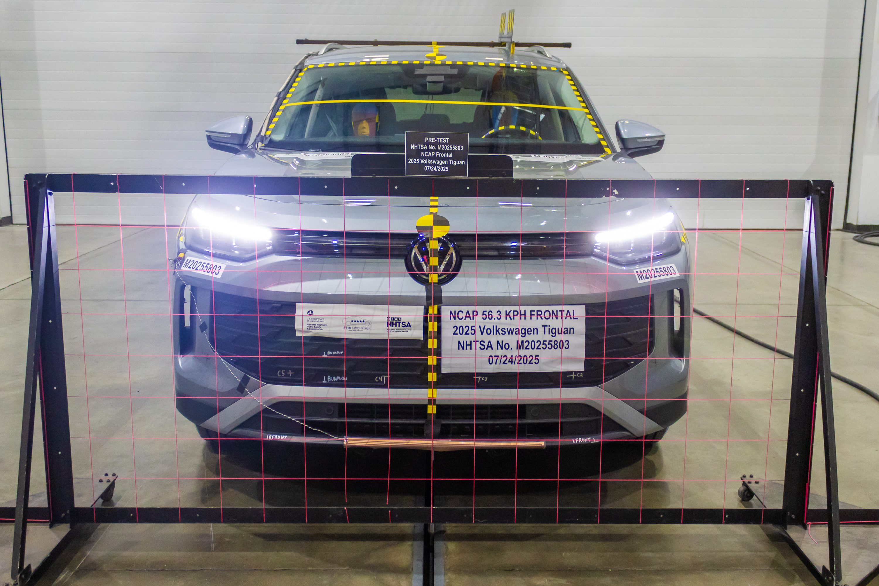 2025 VOLKSWAGEN TIGUAN crash image