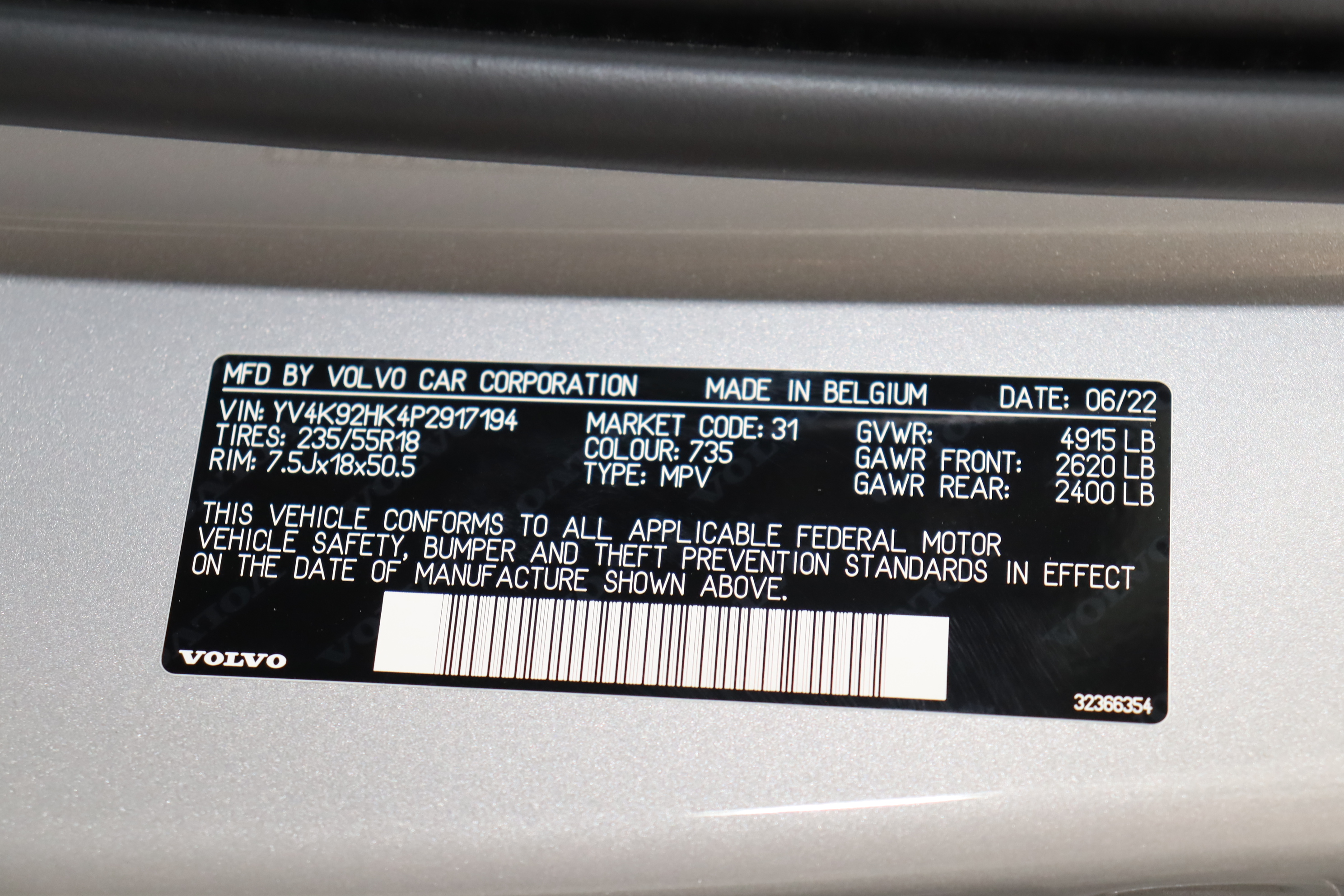 2023 VOLVO XC40 crash image