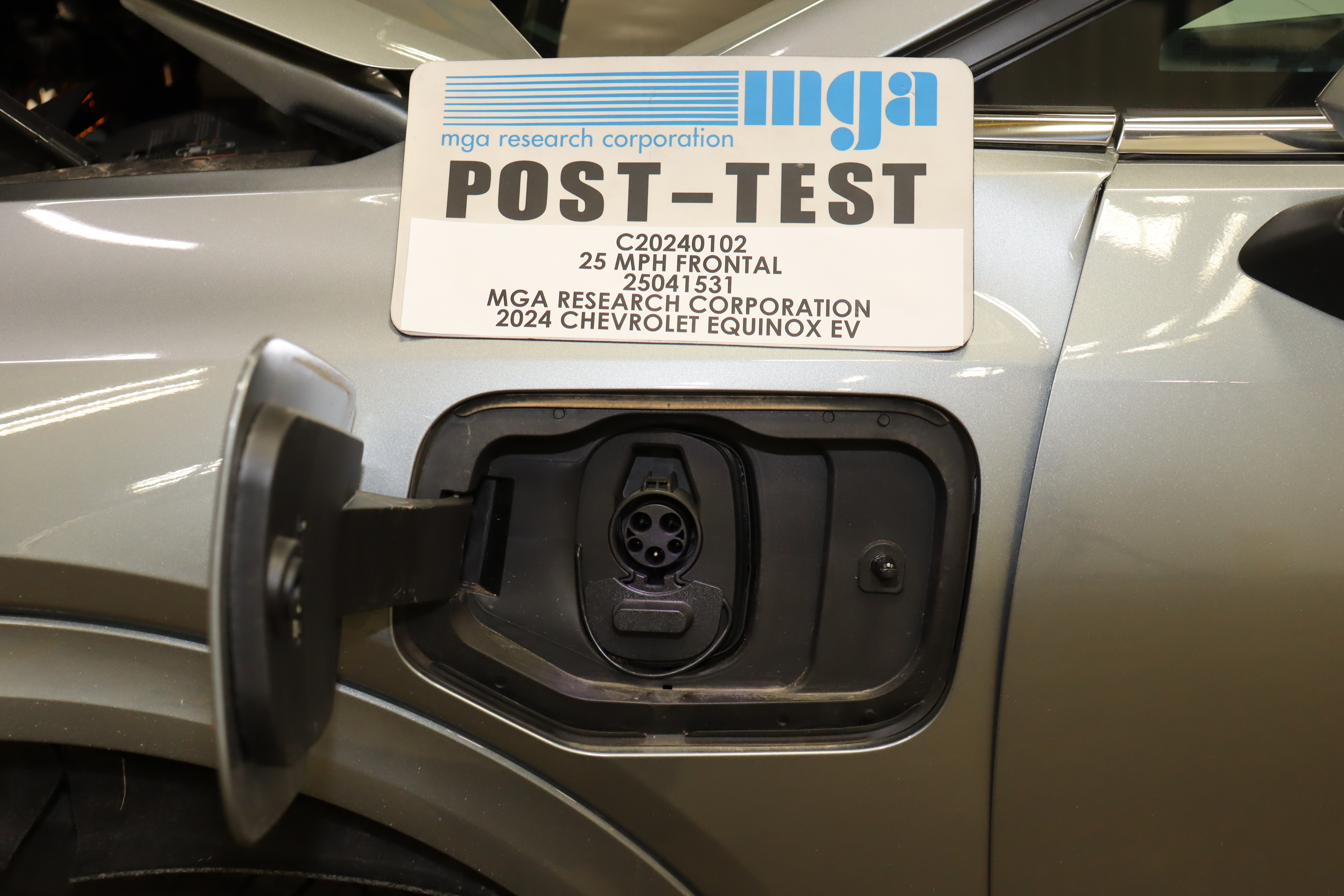 2024 CHEVROLET EQUINOX EV crash image 17