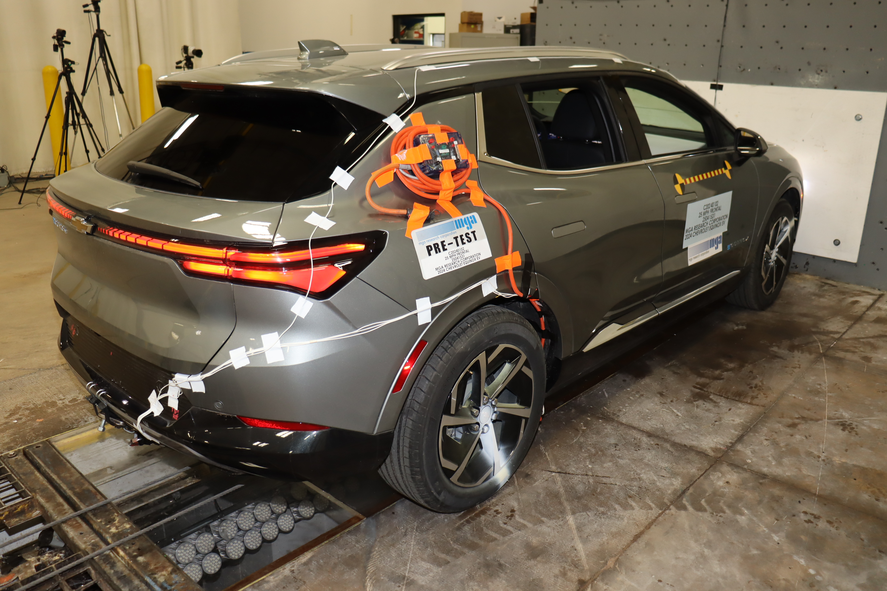 2024 CHEVROLET EQUINOX EV crash image 5