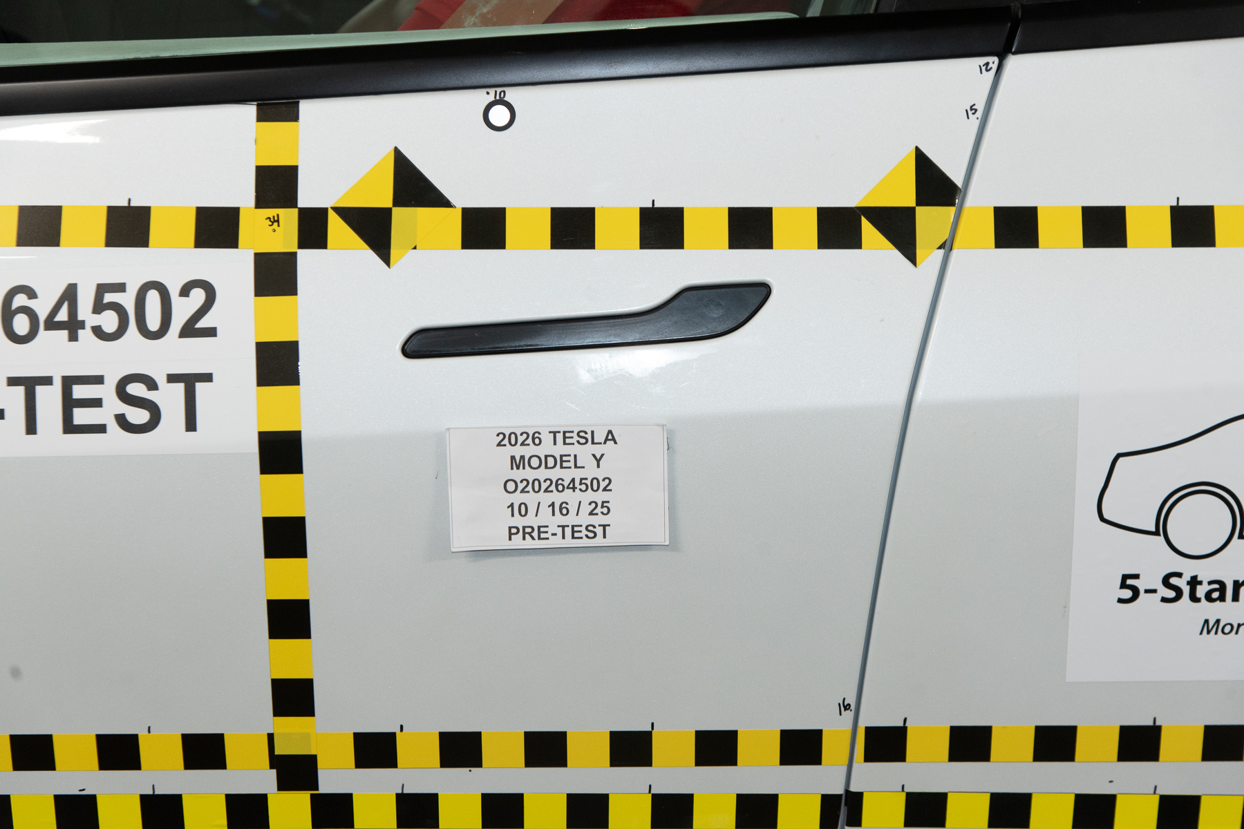 2026 TESLA MODEL Y crash image 21