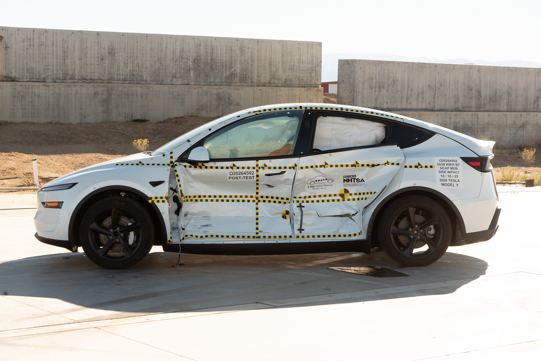 2026 TESLA MODEL Y crash image 8