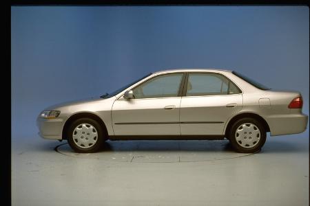 1998 HONDA ACCORD crash-test photo