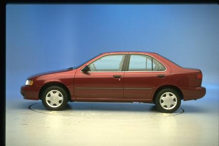 1998 NISSAN SENTRA crash-test photo