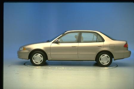1998 TOYOTA COROLLA crash-test photo