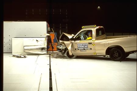 1998 TOYOTA TACOMA crash image 14