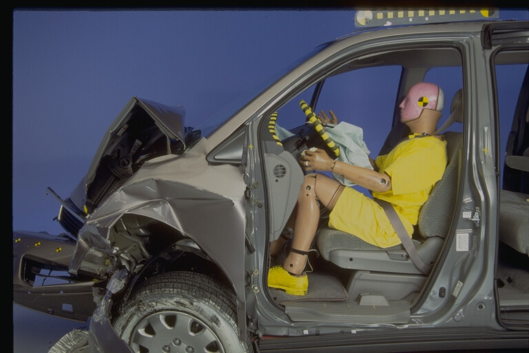 1999 HONDA ODYSSEY crash image 17