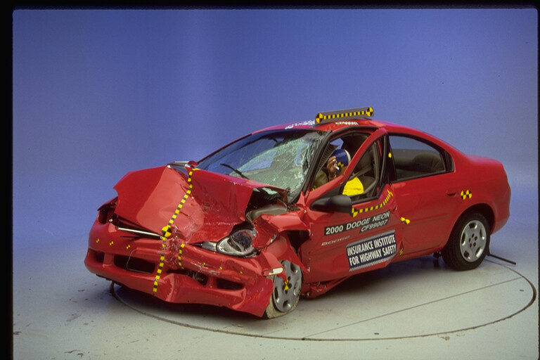 2000 DODGE NEON crash image 10