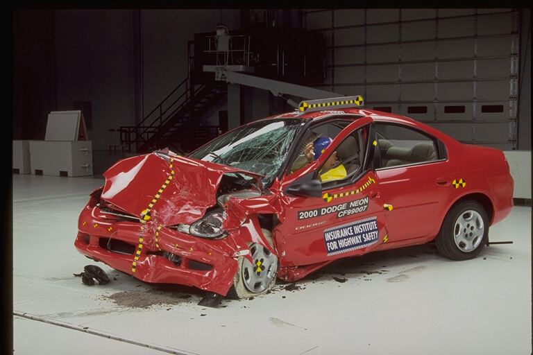 2000 DODGE NEON crash image 14