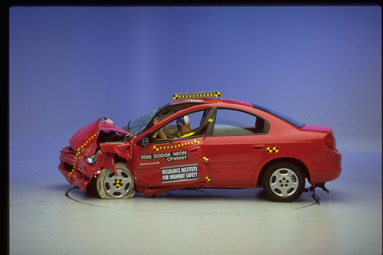 2000 DODGE NEON crash image 8