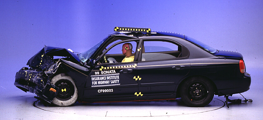 1999 HYUNDAI SONATA crash-test photo