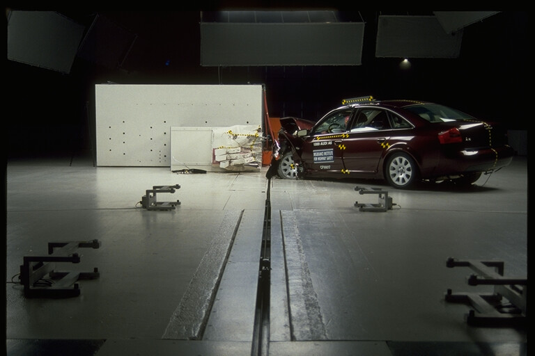 1999 AUDI A6 crash image 11